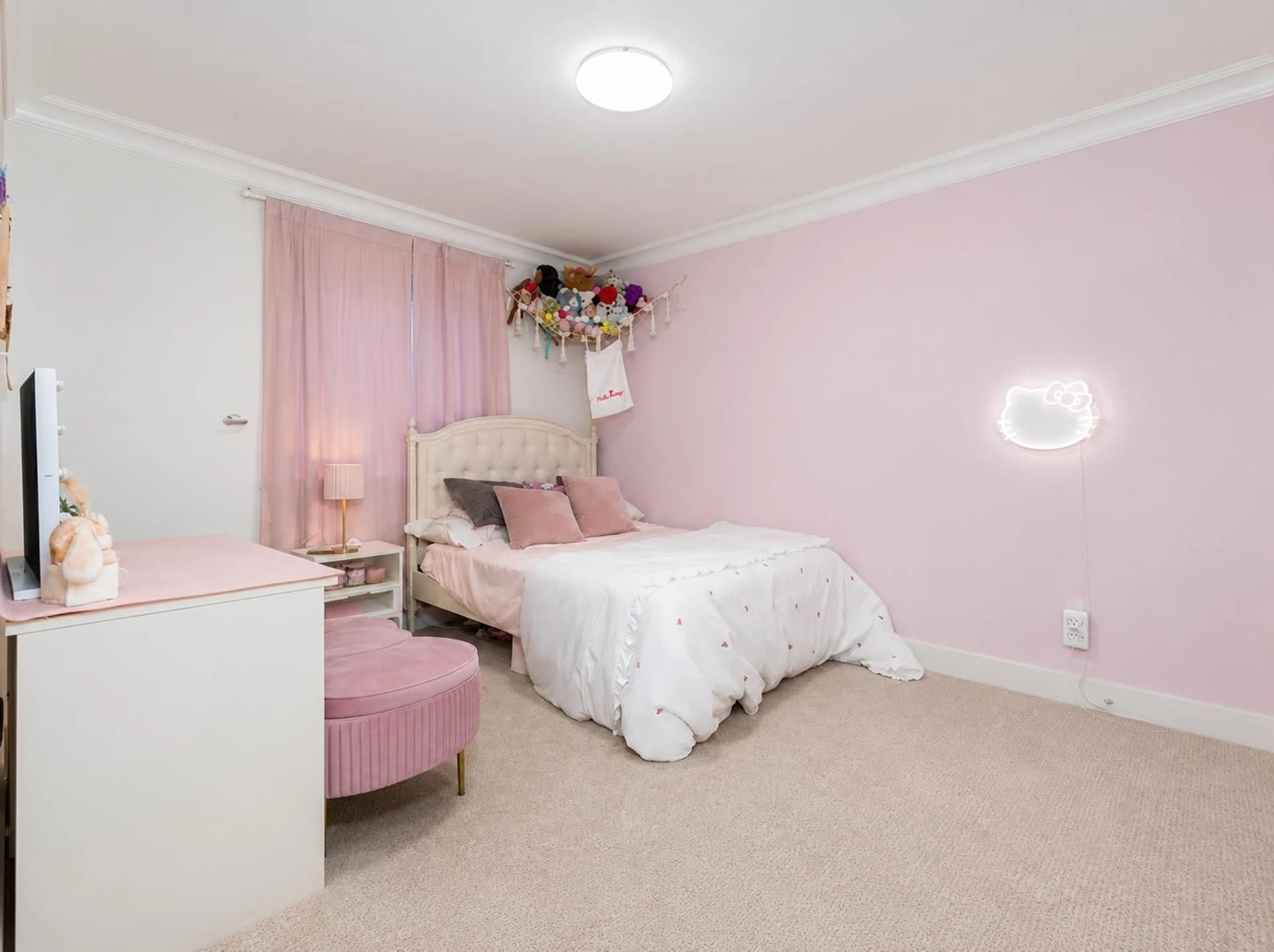 Bedroom with bed, unknown for 16148 28A AVENUE, Surrey British Columbia V3Z3Y6