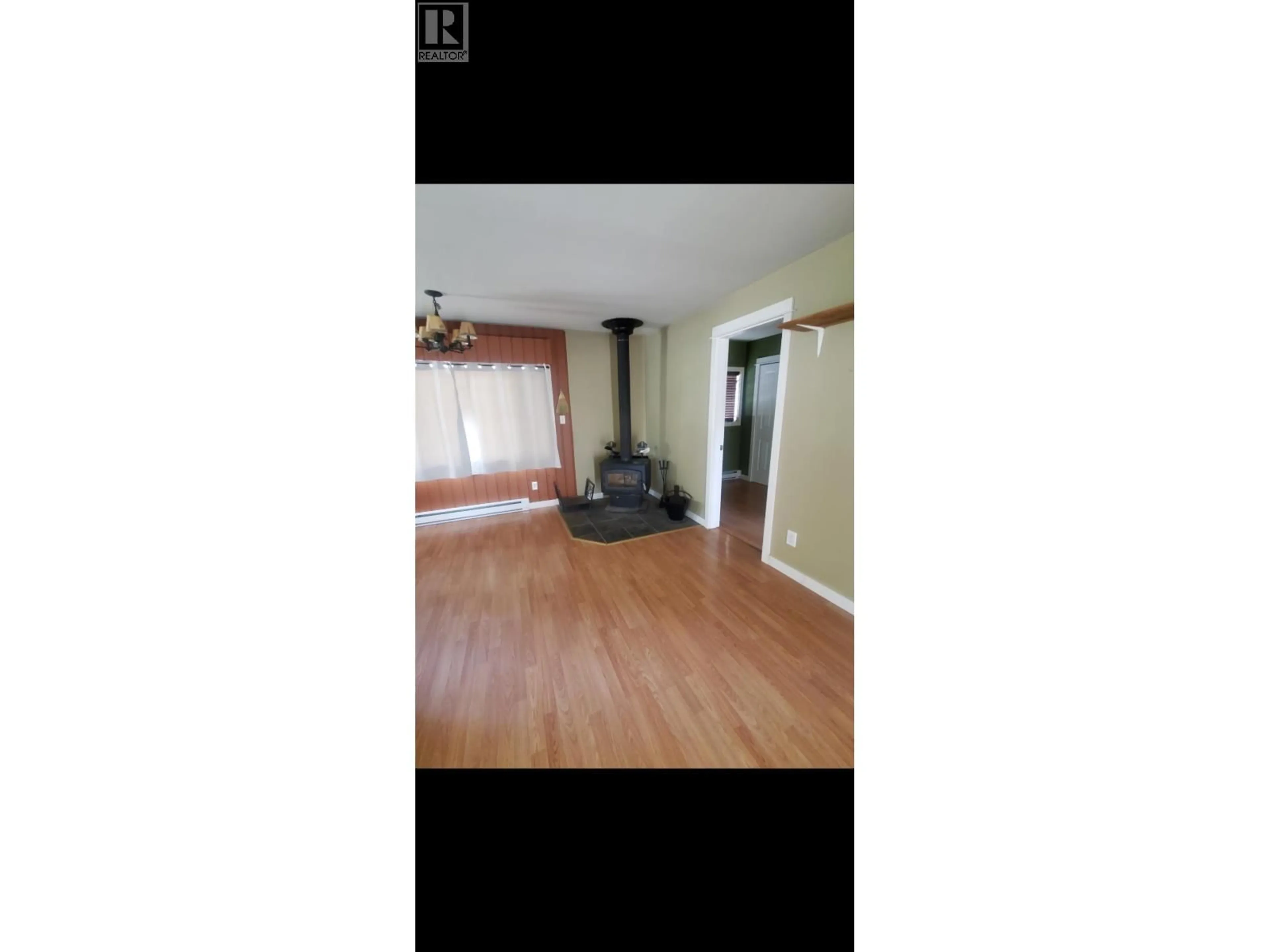 A pic of a room for 4907 GLOINNZUN DRIVE, 108 Mile Ranch British Columbia V0K2Z0