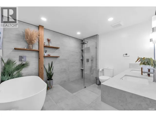 604 - 1500 OSTLER COURT, North Vancouver 3