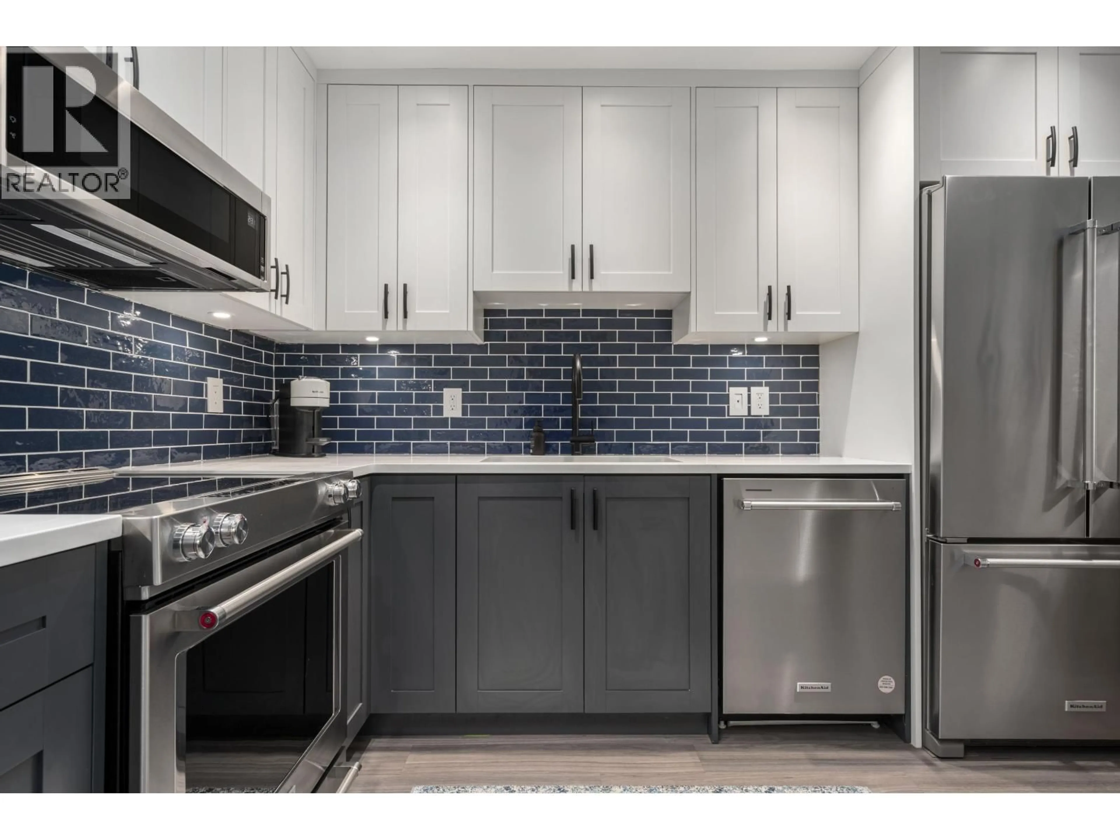 Unknown for 203 - 825 15TH AVENUE, Vancouver British Columbia V5Z1R8