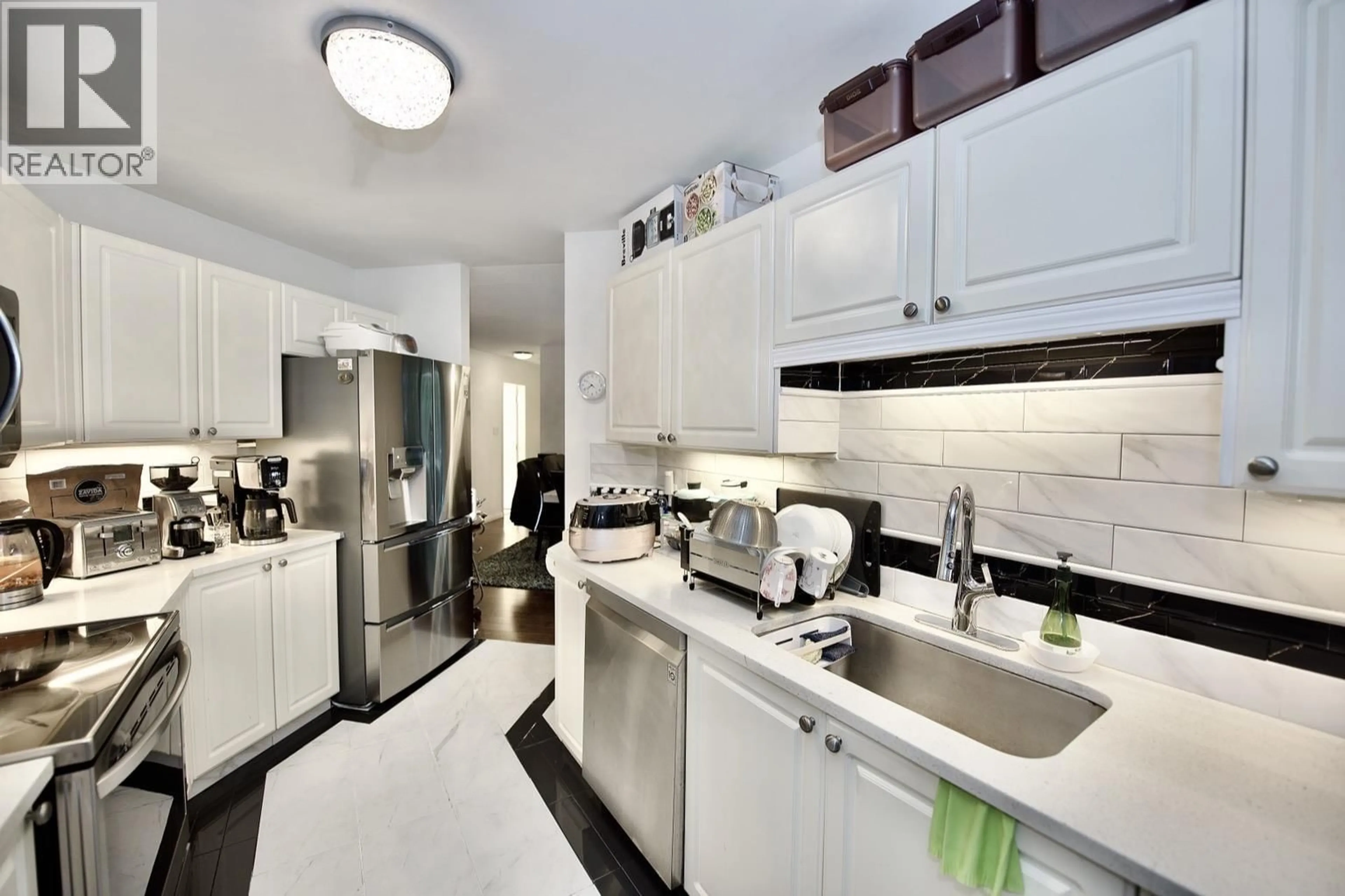 Unknown for 105 - 6188 PATTERSON AVENUE, Burnaby British Columbia V5H2N1