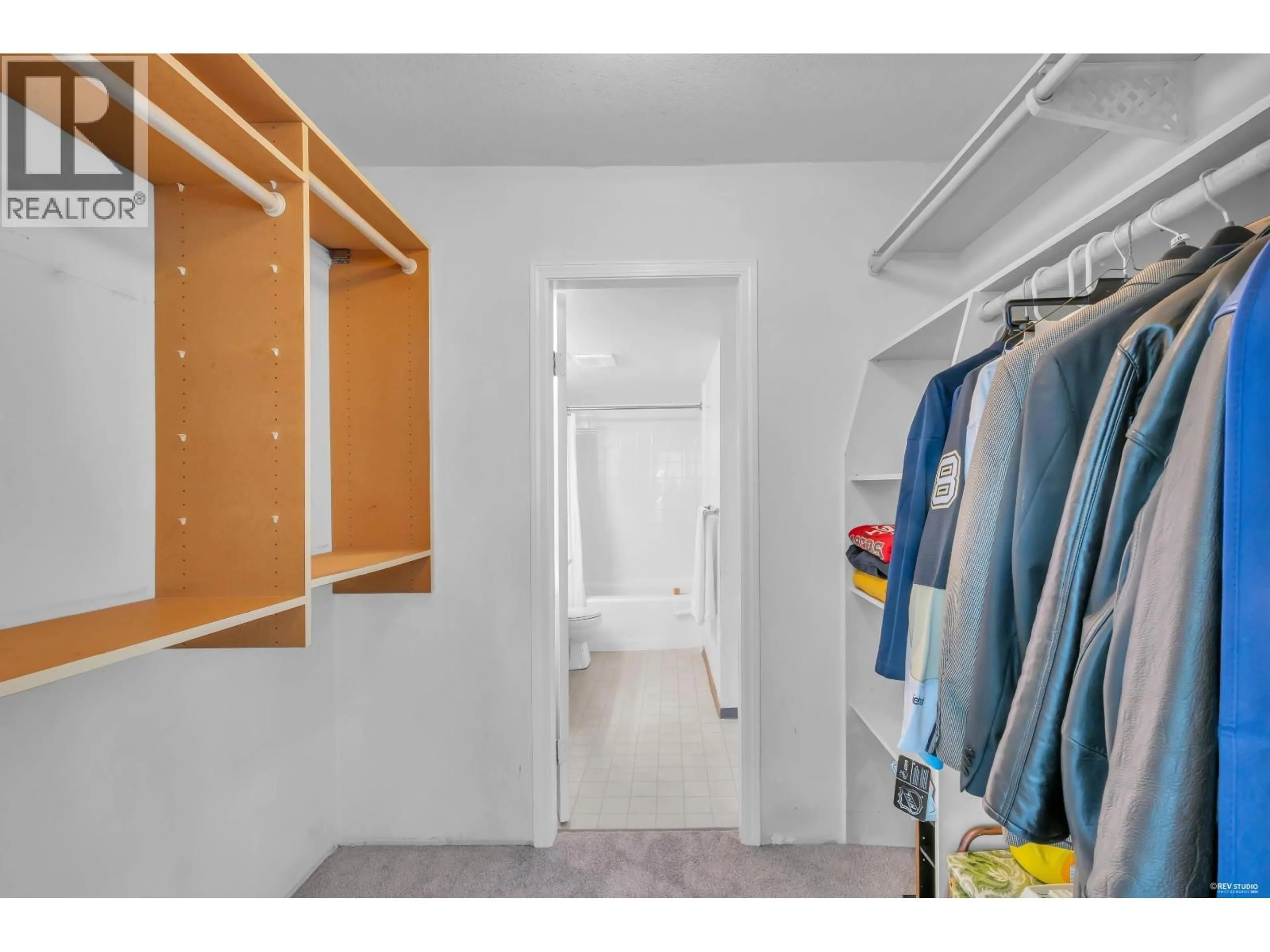 Storage room or clothes room or walk-in closet for 303 - 5335 HASTINGS STREET, Burnaby British Columbia V5B1P9