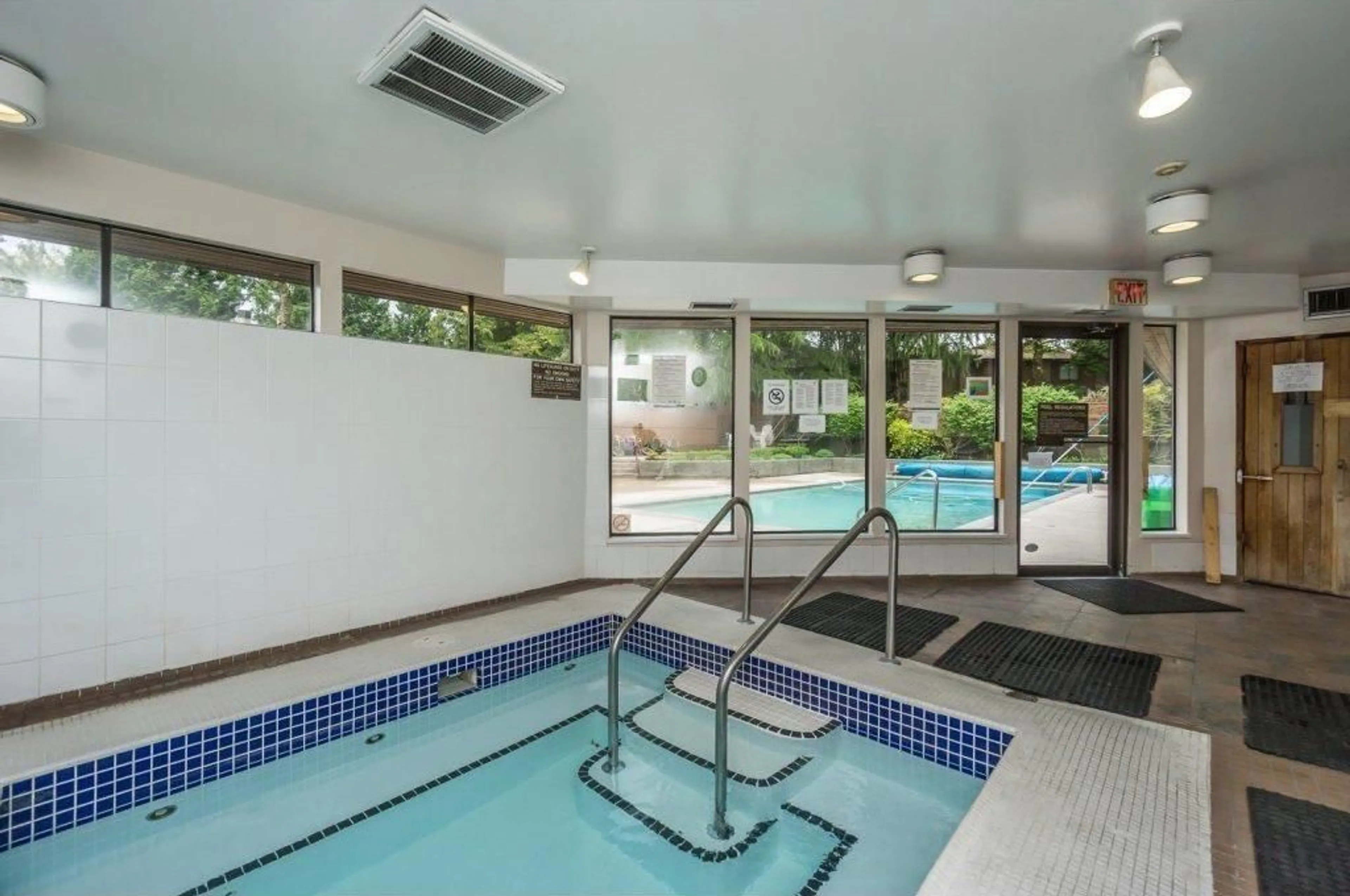 Pool for 805 - 10620 150 STREET, Surrey British Columbia V3R7S1