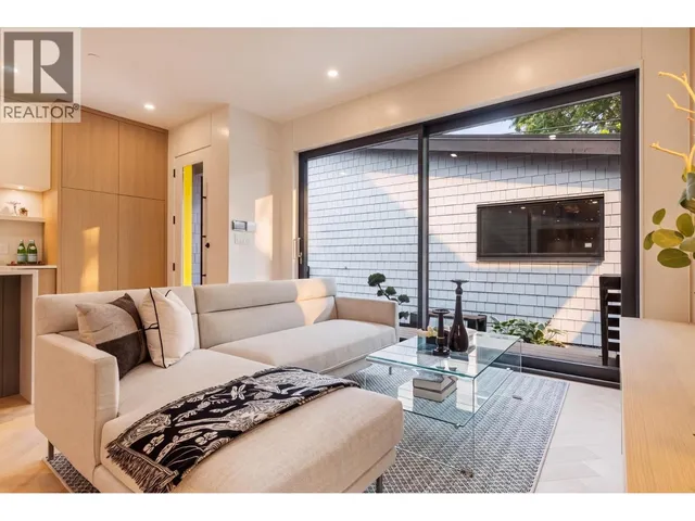 2 - 4956 CHESTER STREET, Vancouver 3