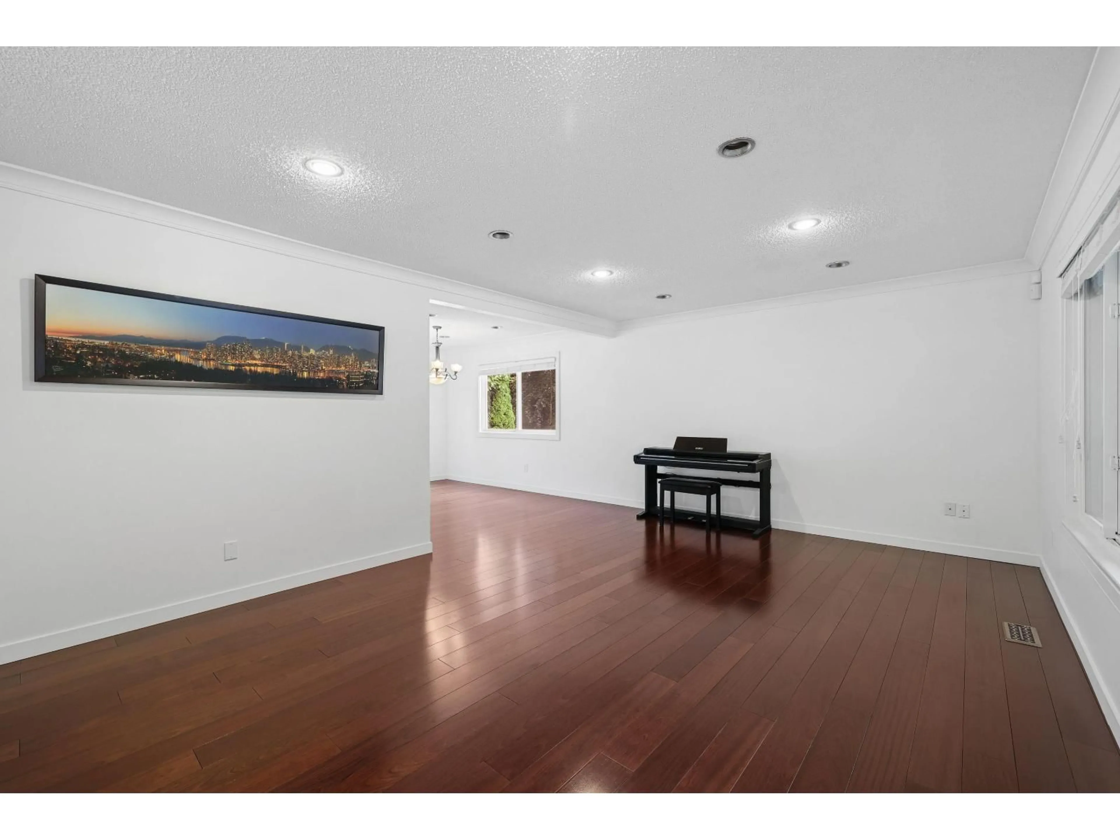 A pic of a room for 10421 SANTA MONICA DRIVE, Delta British Columbia V4C1P8