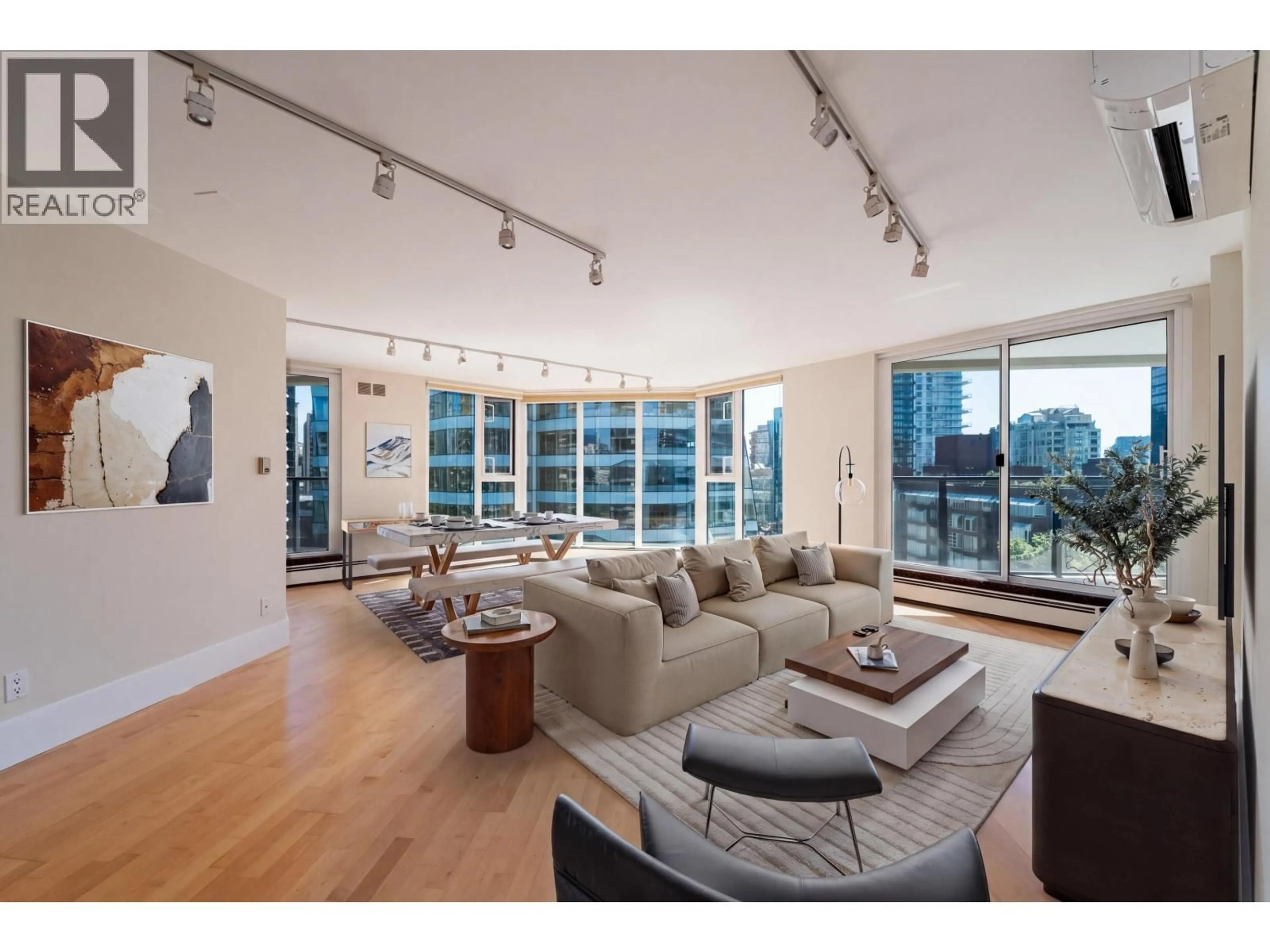 Living room with furniture, unknown for 905 - 1010 BURNABY STREET, Vancouver British Columbia V6E4L8