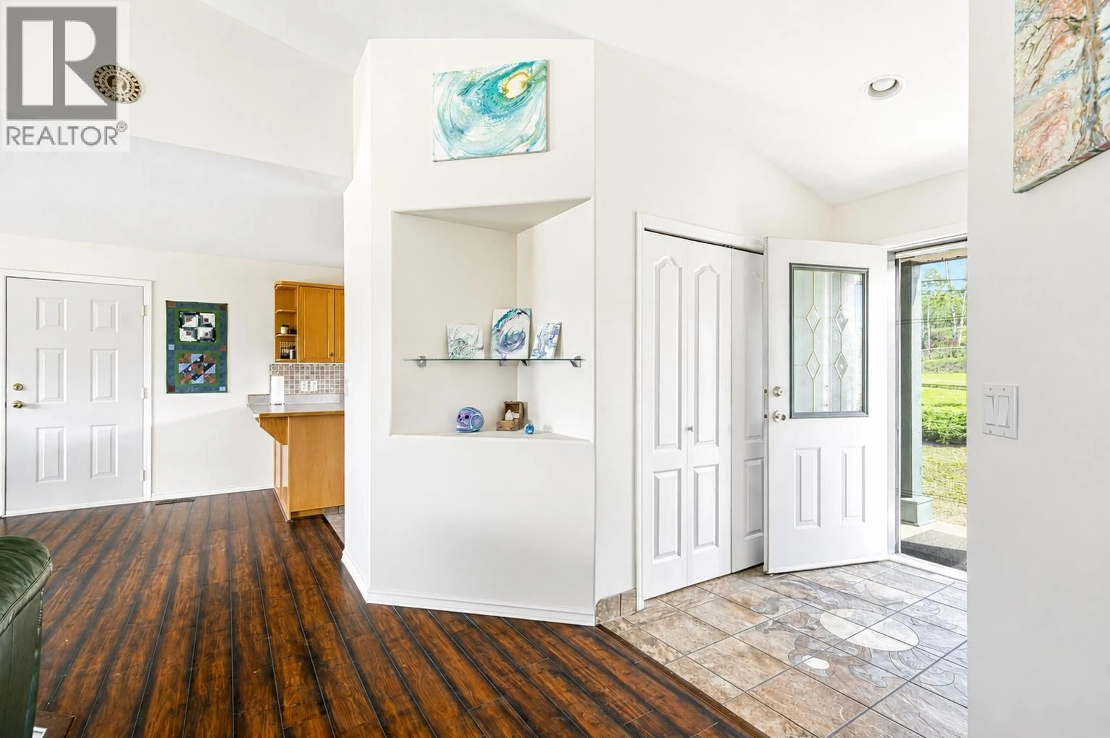 Indoor entryway for 4904 TELQUA DRIVE, 108 Mile Ranch British Columbia V0K2Z0