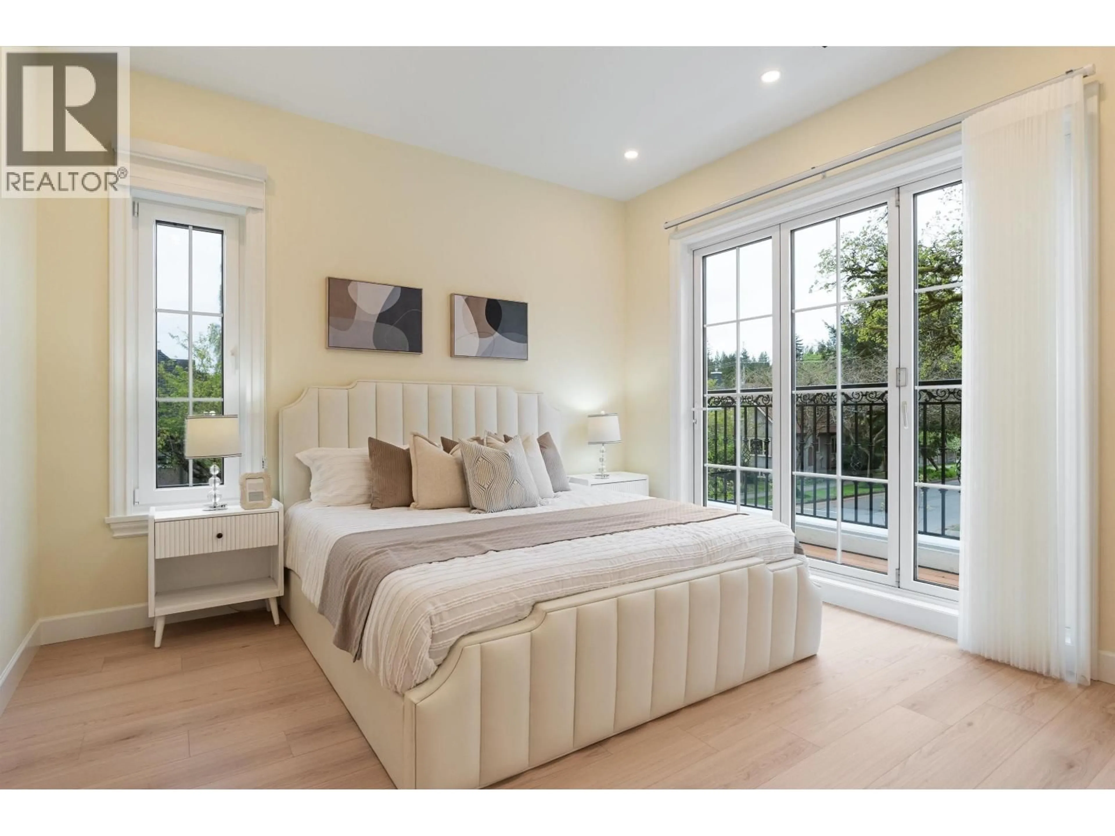 Bedroom with bed, unknown for 1 - 4503 15TH AVENUE, Vancouver British Columbia V6R3B3