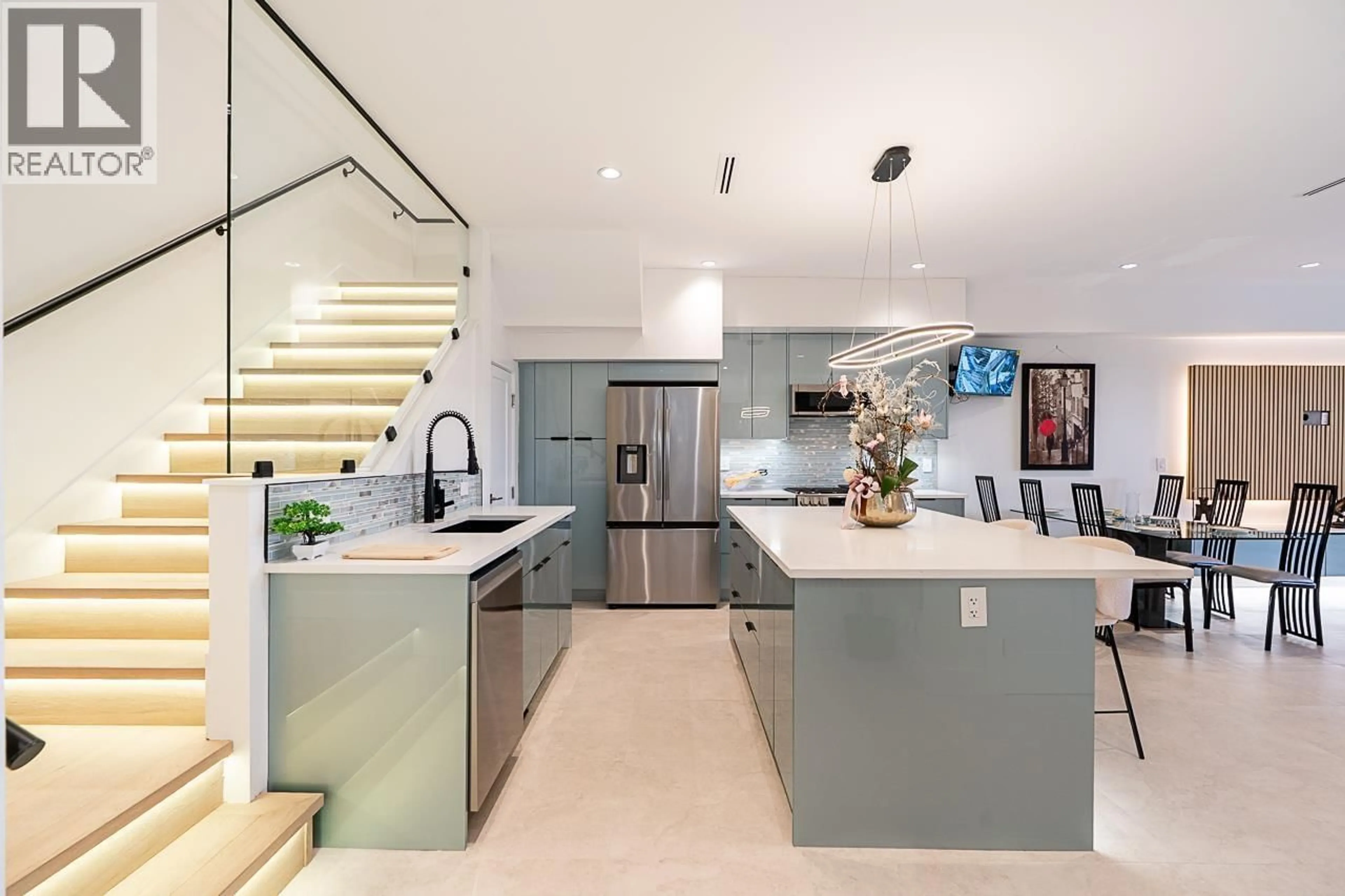 Contemporary kitchen, unknown for 103 - 1204 HAMMOND AVENUE, Coquitlam British Columbia V3K2P5