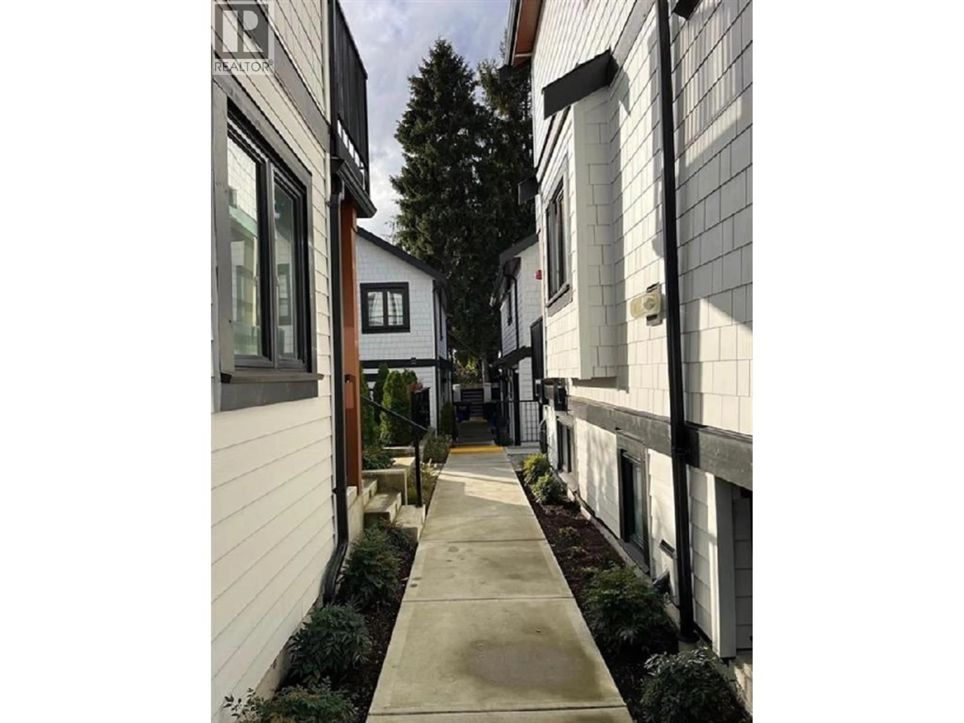 A pic from outside/outdoor area/front of a property/back of a property/a pic from drone, street for 1&2 - 5455 KILLARNEY STREET, Vancouver British Columbia V5R3W3