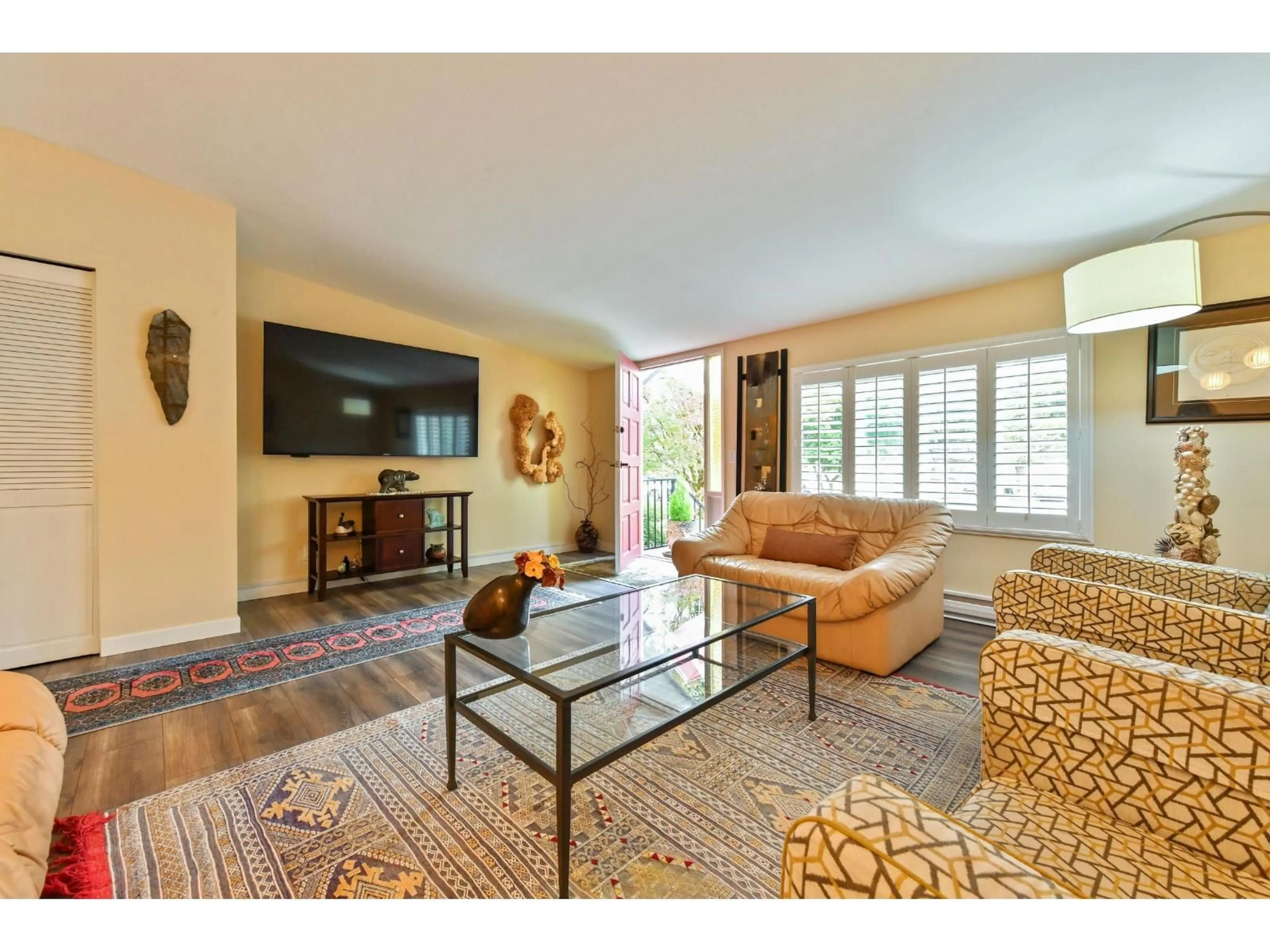 Living room with furniture, unknown for 3858 204 STREET, Langley British Columbia V3A1X4