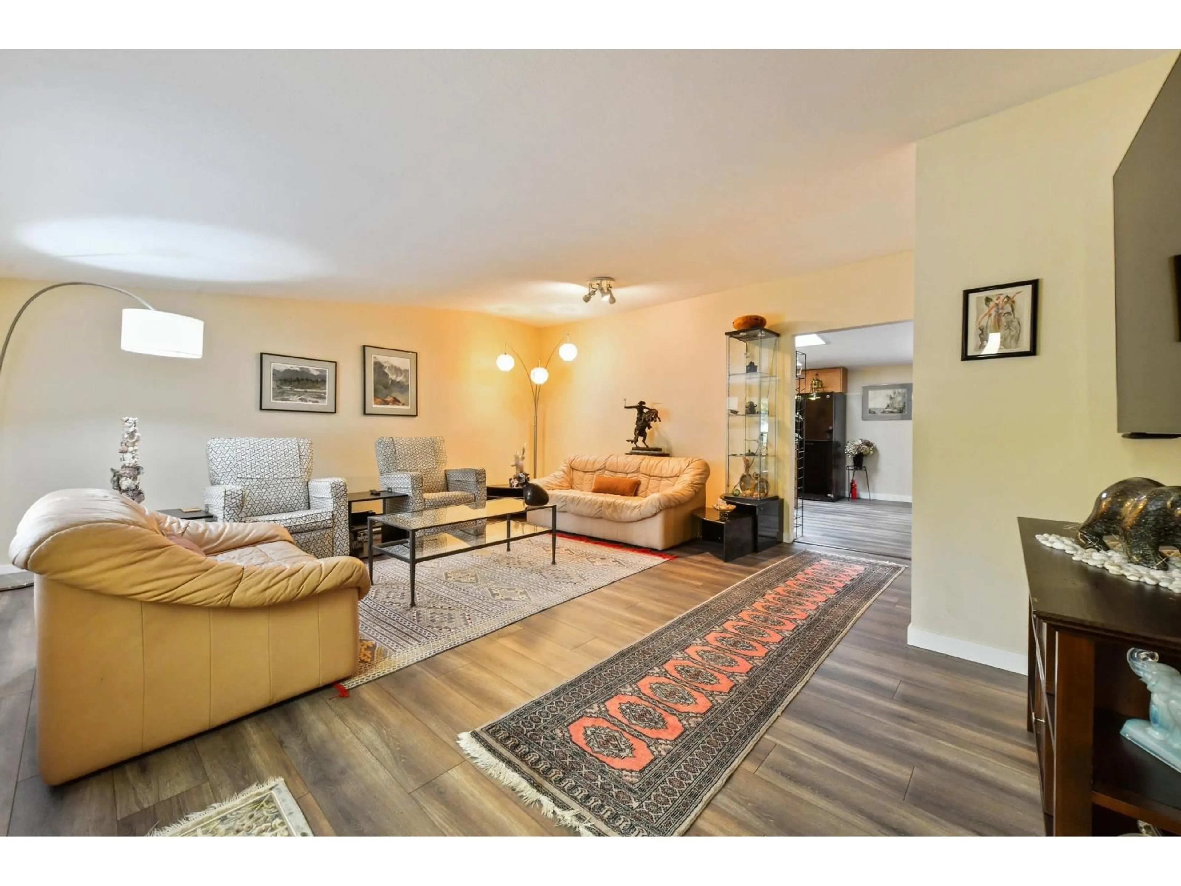 Living room with furniture, unknown for 3858 204 STREET, Langley British Columbia V3A1X4