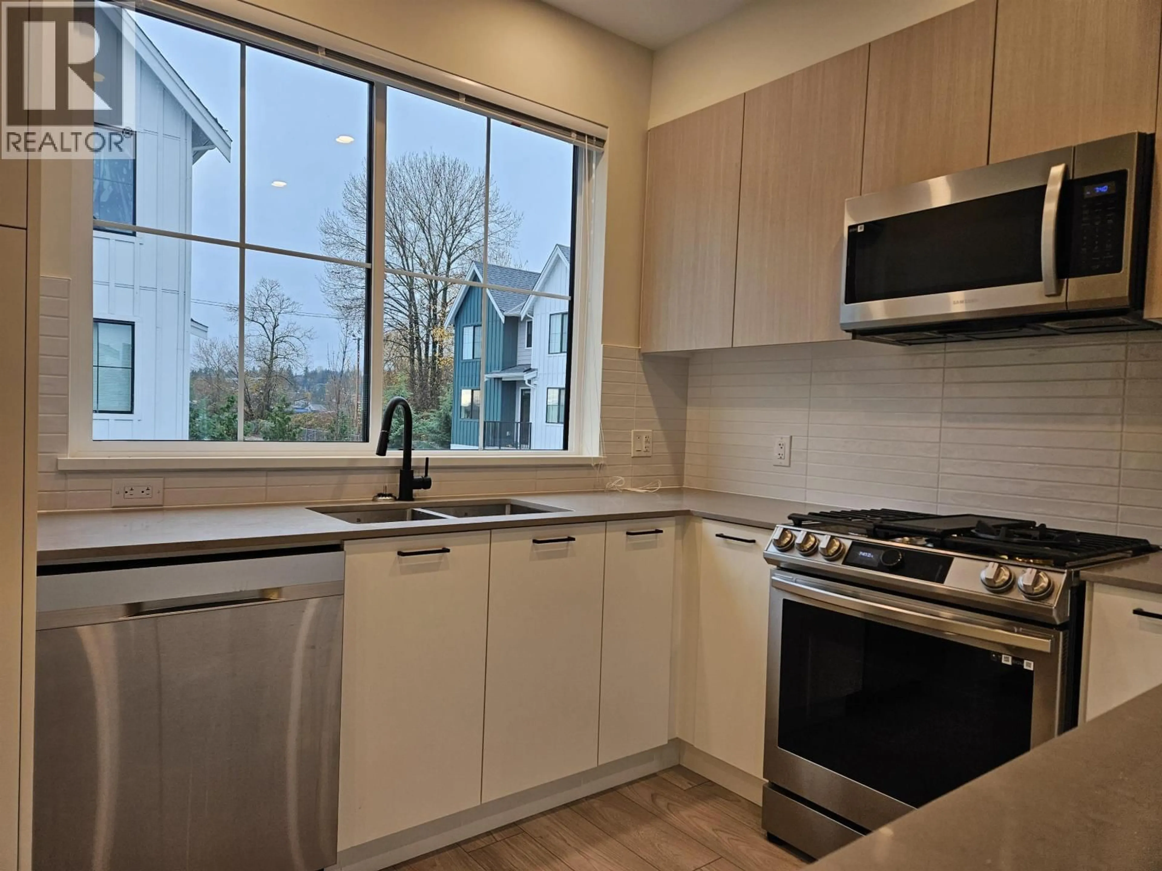 Standard kitchen, unknown for 139 - 488 FURNESS STREET, New Westminster British Columbia V3M0M1