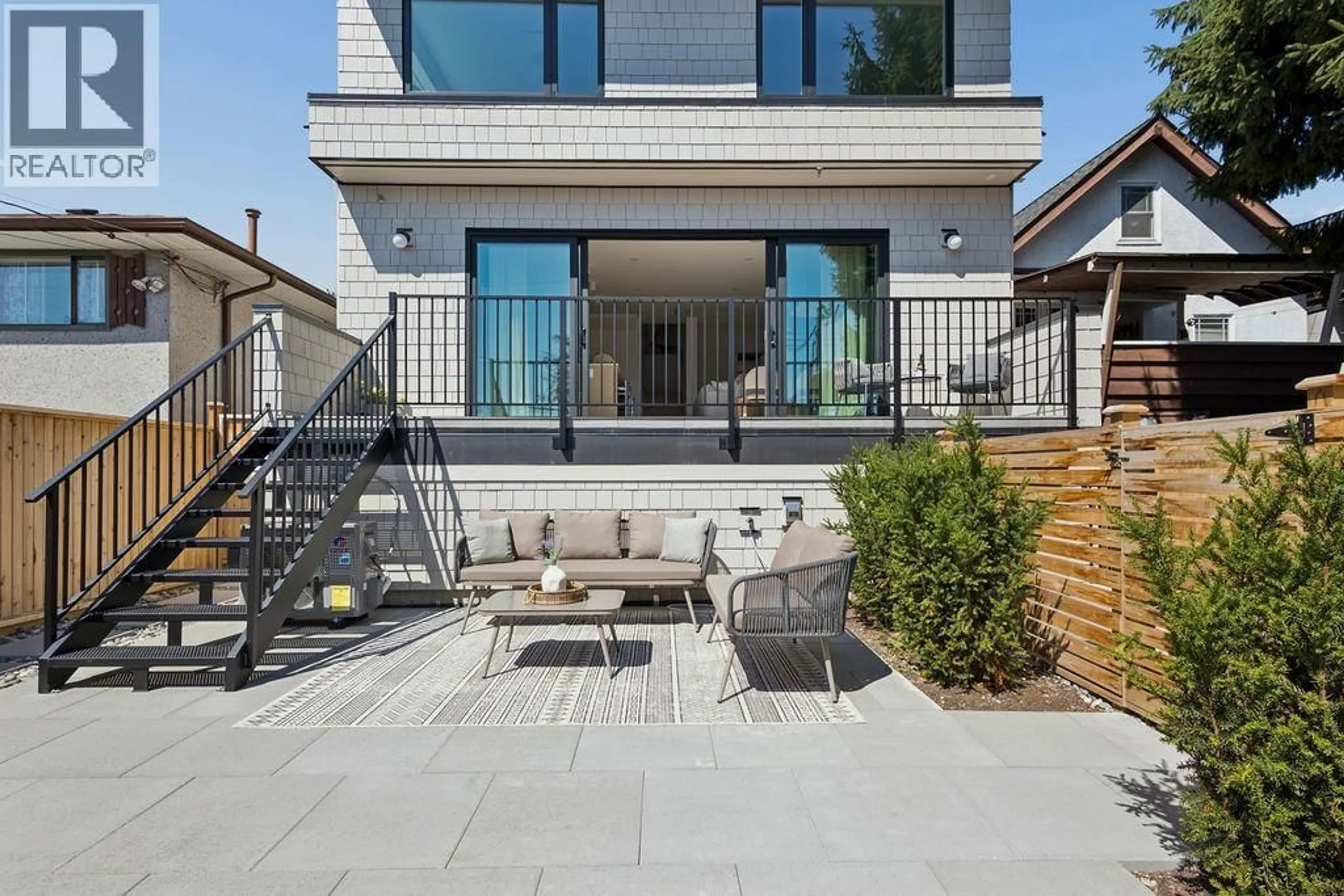 Patio, street for 3 - 2124 8 AVENUE, Vancouver British Columbia V5N1V5