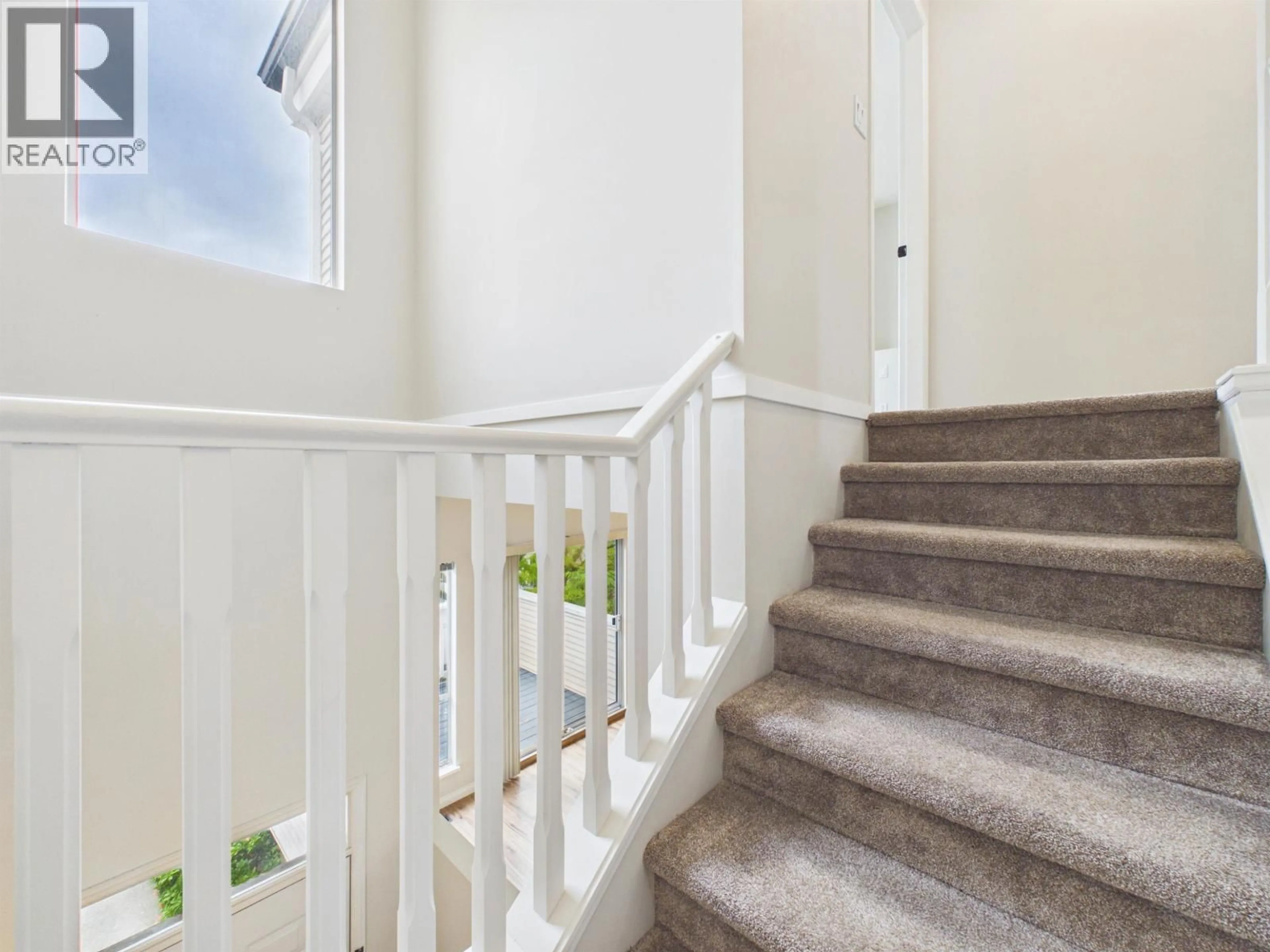 Stairs for 26 - 12500 MCNEELY DRIVE, Richmond British Columbia V6V2S4