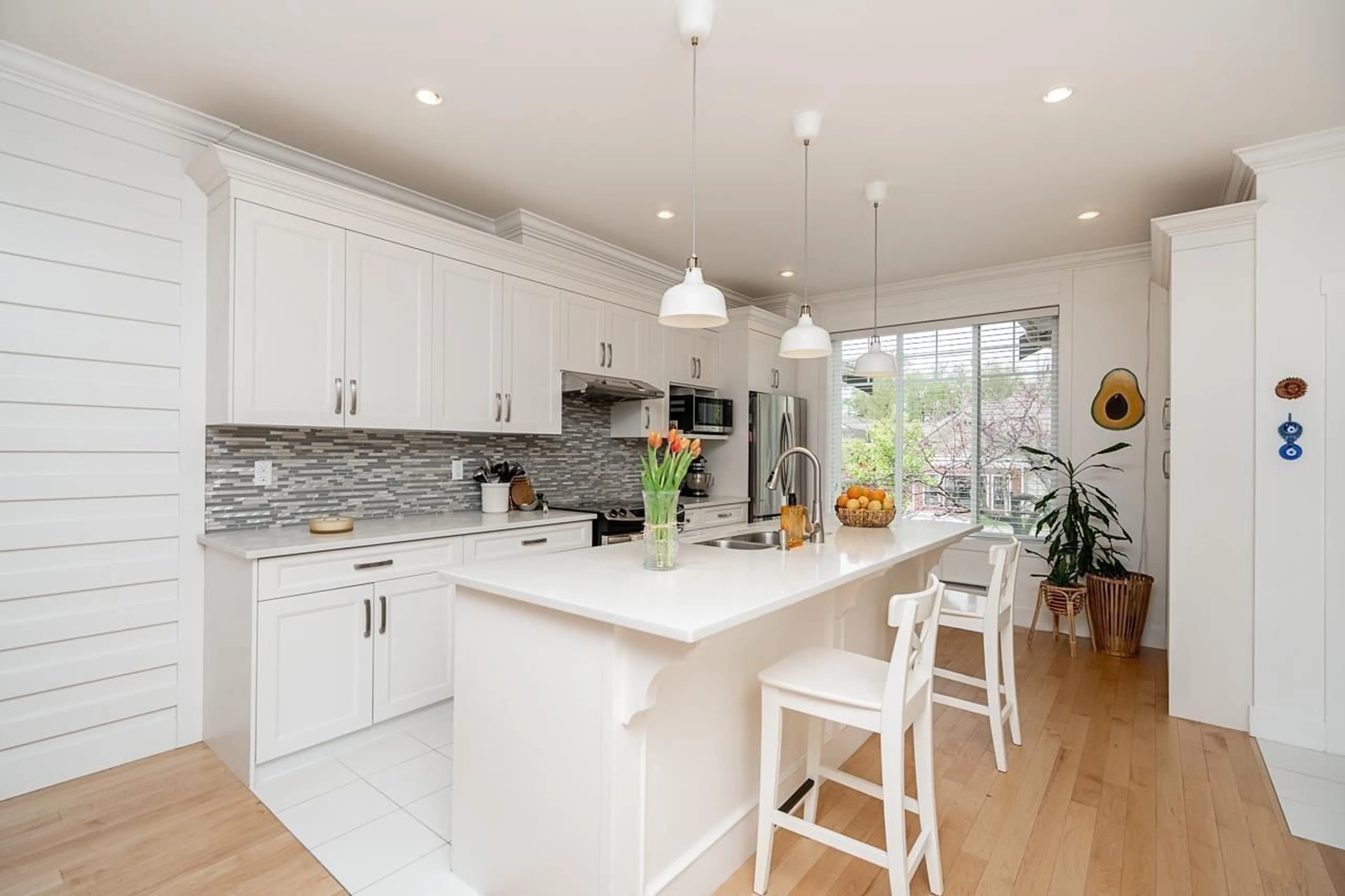 Open concept kitchen, unknown for 1 - 18818 71 AVENUE, Surrey British Columbia V4N6N9
