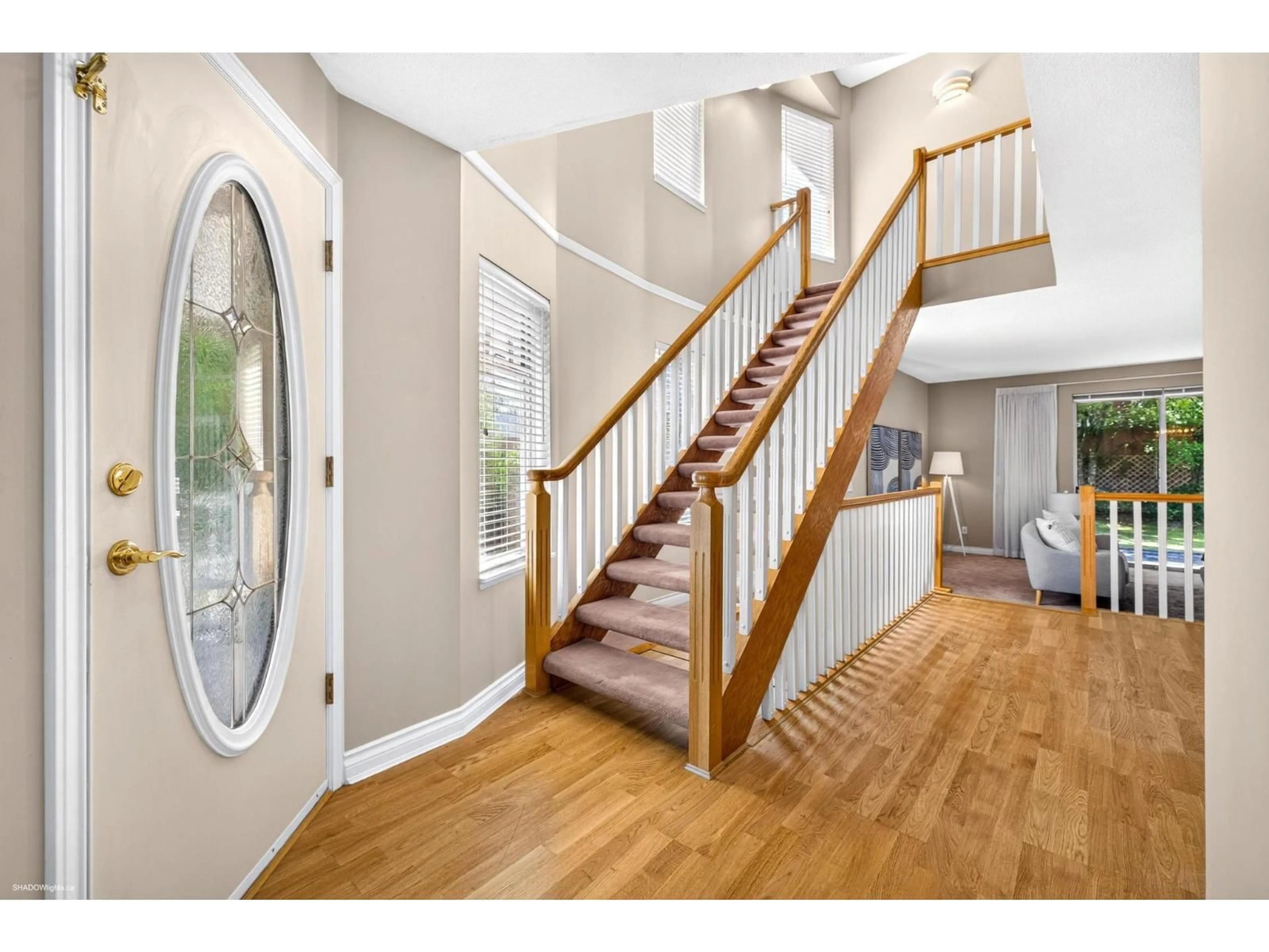 Indoor entryway for 132 - 6875 121 STREET, Surrey British Columbia V3W1C2