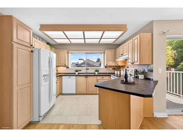 132 - 6875 121 STREET, Surrey 5