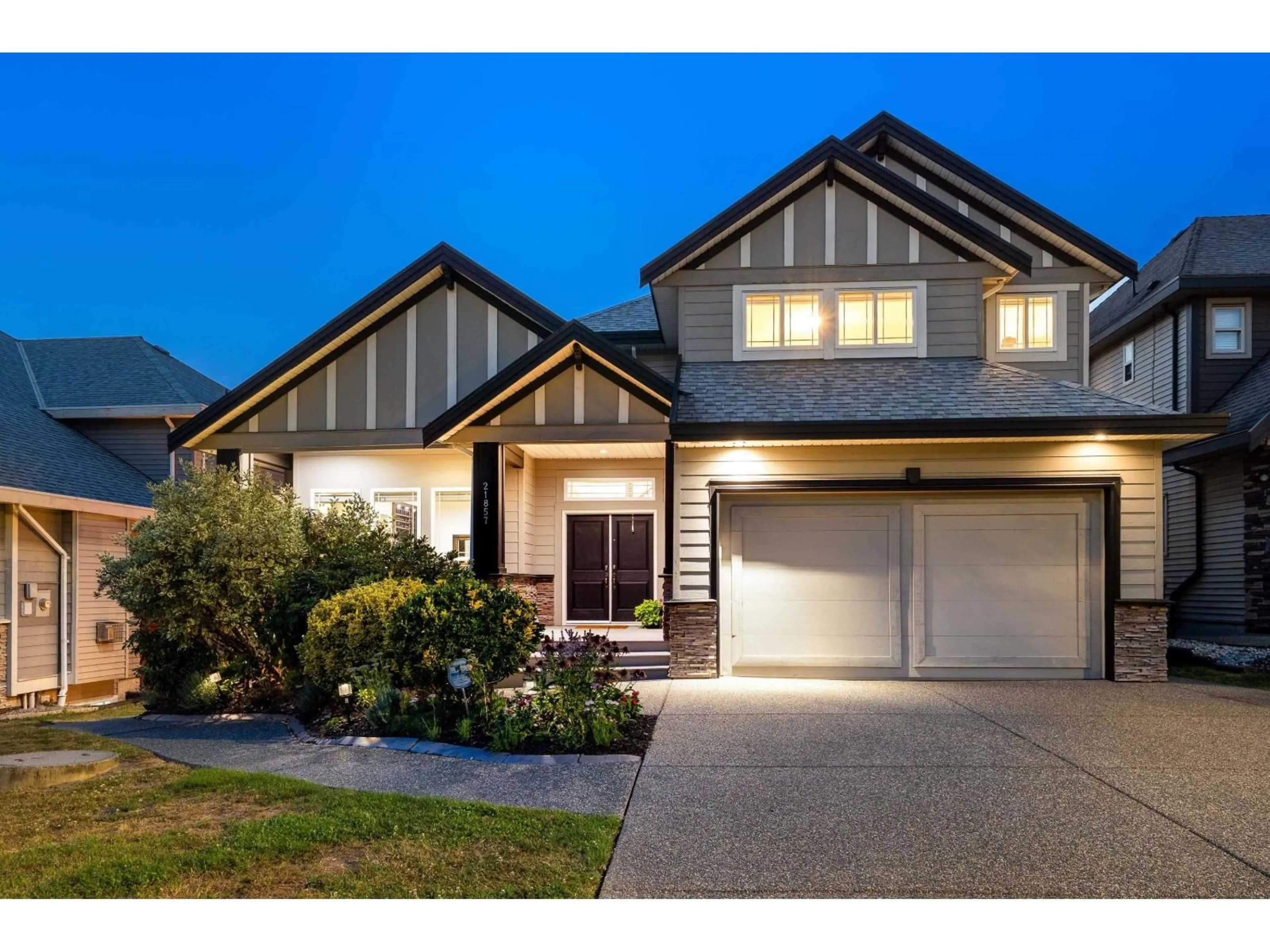 Home with vinyl exterior material, street for 21857 51 AVENUE, Langley British Columbia V3A8P7