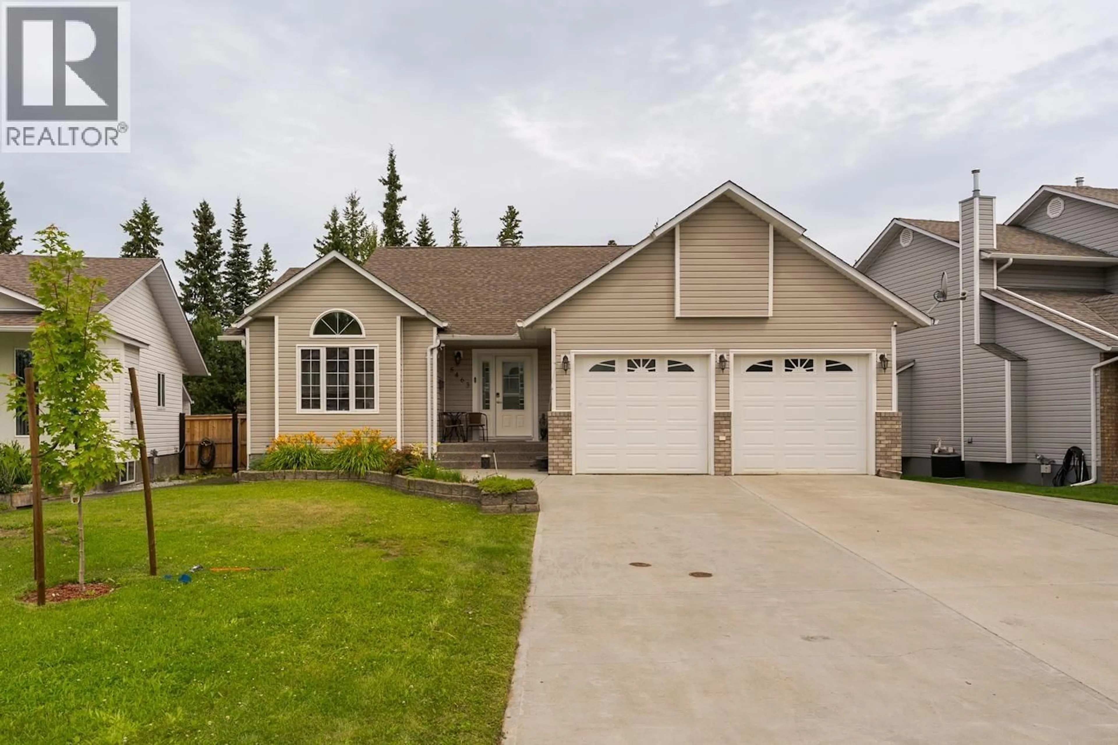 Home with vinyl exterior material, street for 5463 HEYER ROAD, Prince George British Columbia V2N6J3