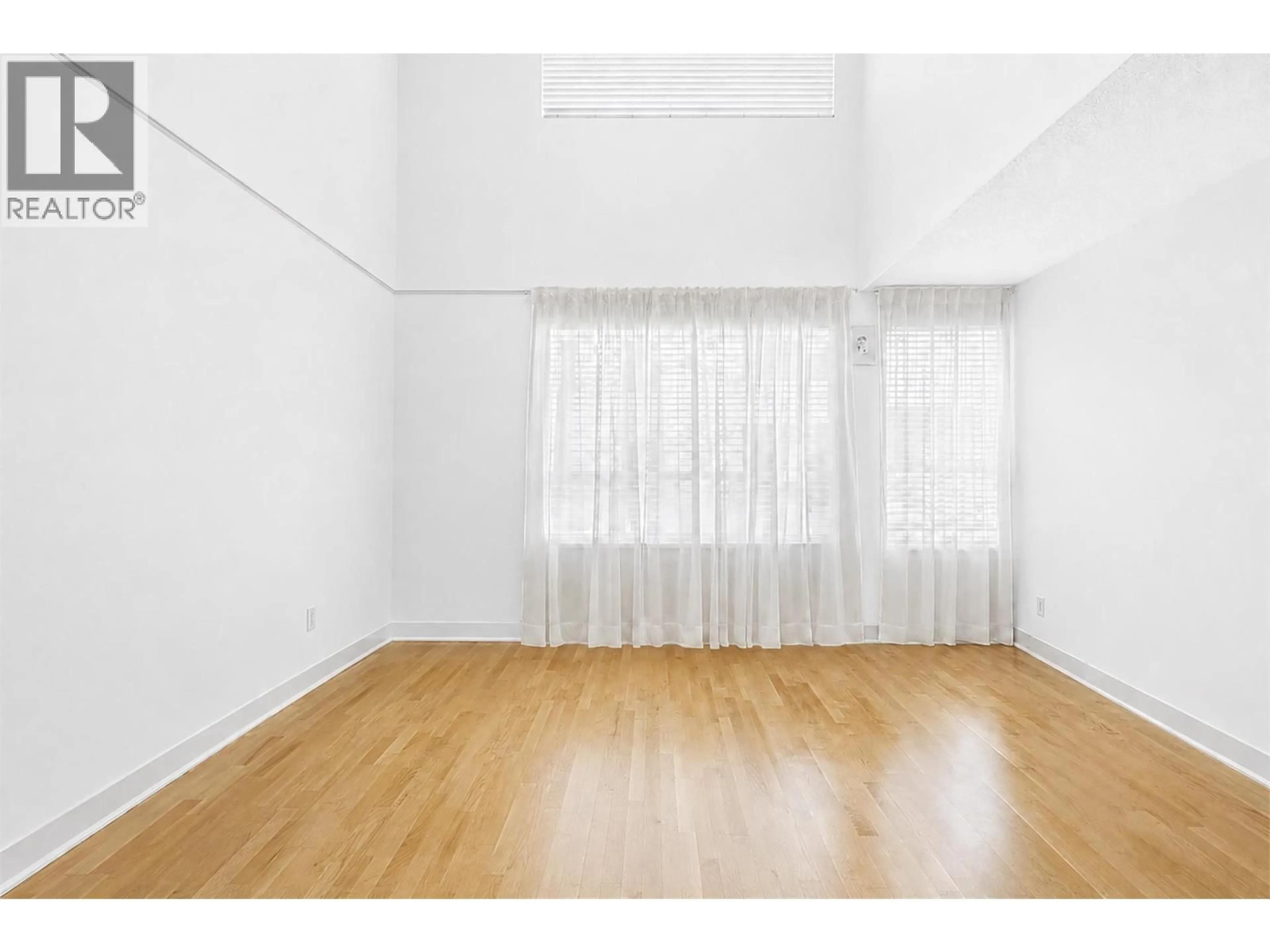 A pic of a room for 407 - 1345 COMOX STREET, Vancouver British Columbia V6E4E4