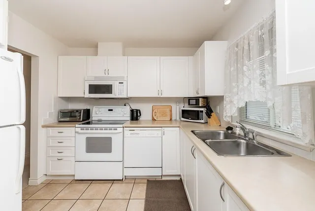 53 - 17516 4 AVENUE, Surrey 3
