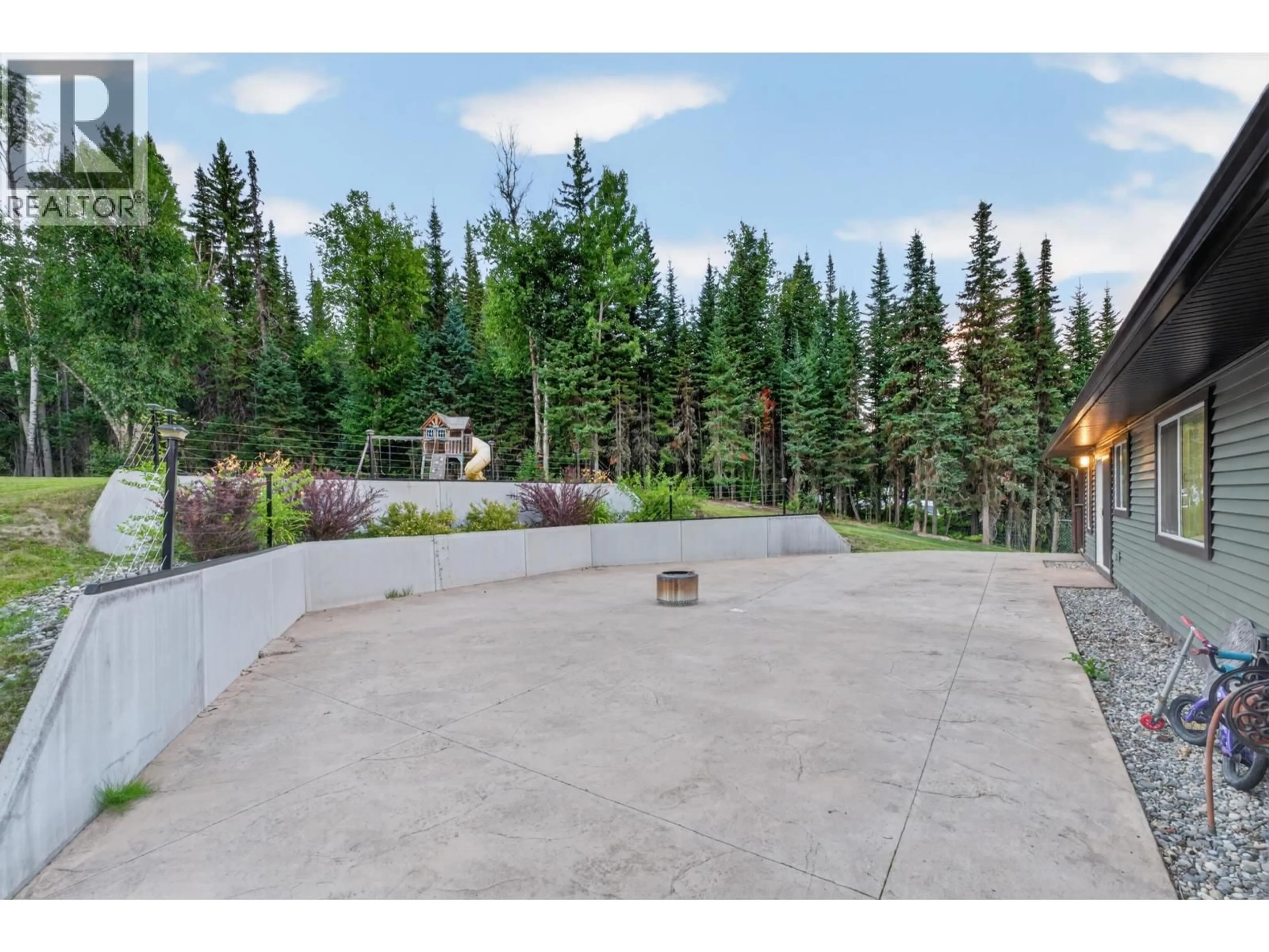 Patio, mountain view for 2077 SOMMERVILLE ROAD, Prince George British Columbia V2N6T6