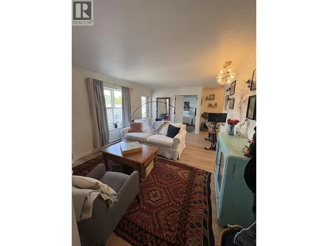 306 - 22347 LOUGHEED HIGHWAY, Maple Ridge 4