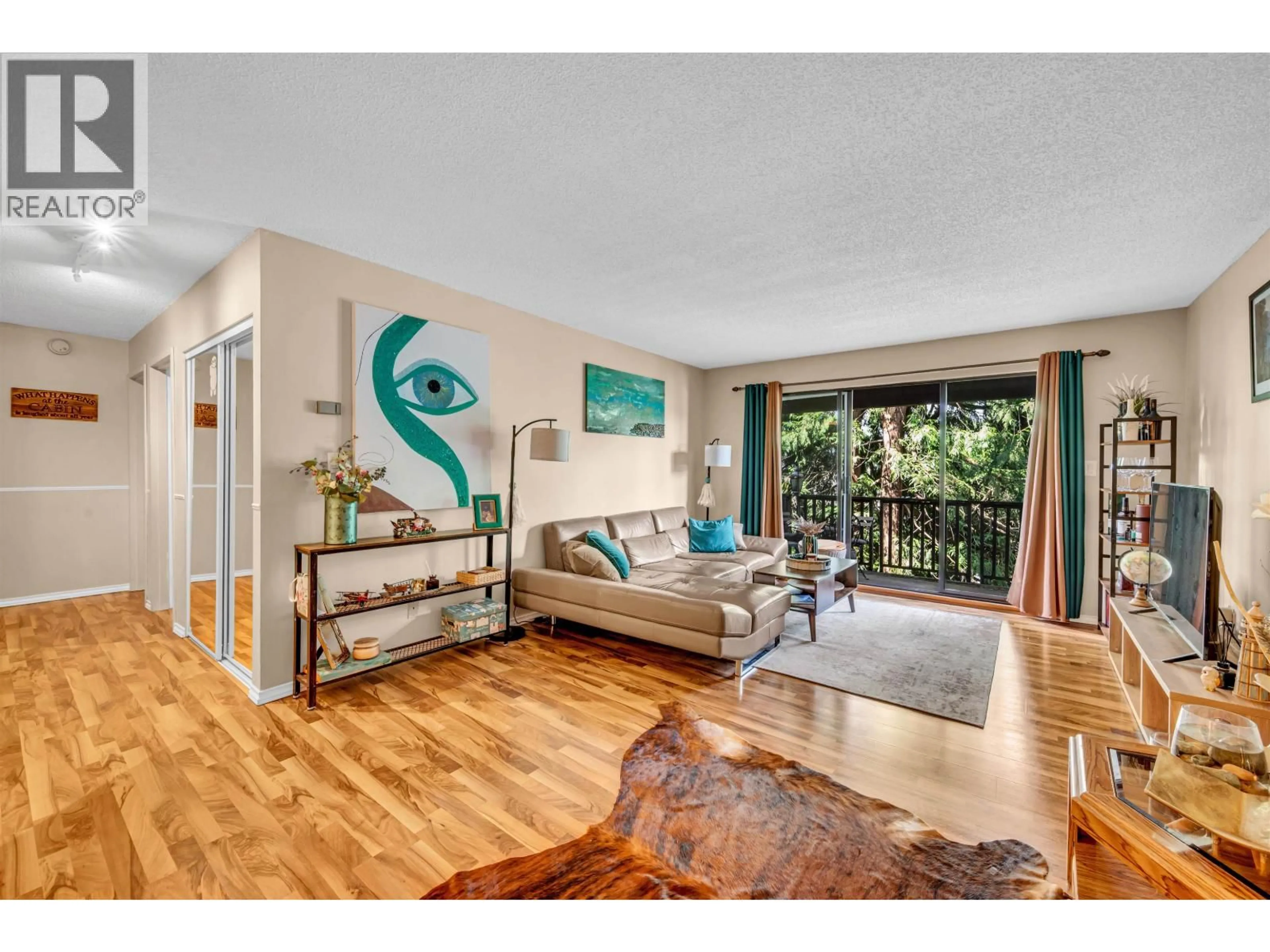 Living room with furniture, wood/laminate floor for 226 - 12170 222 STREET, Maple Ridge British Columbia V2X8H1