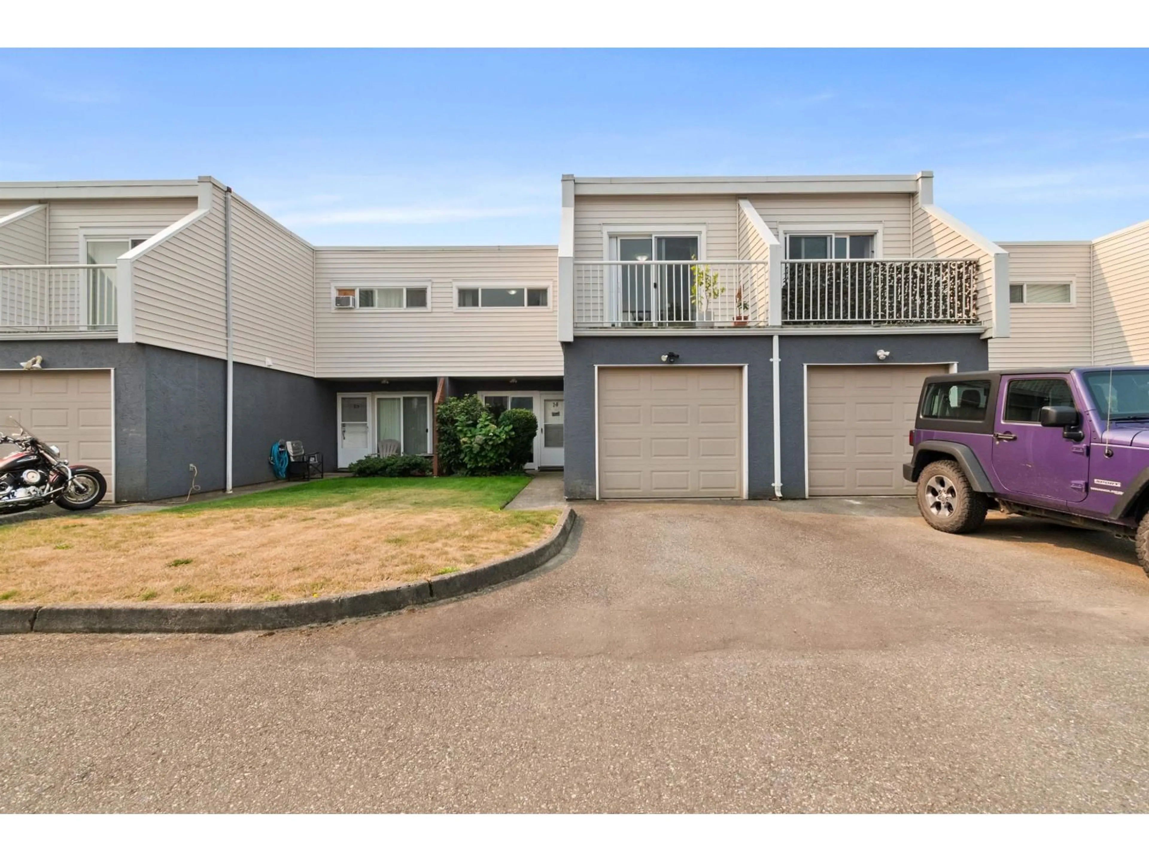 A pic from outside/outdoor area/front of a property/back of a property/a pic from drone, street for 14 - 1829 HEATH ROAD, Agassiz British Columbia V0M1A0