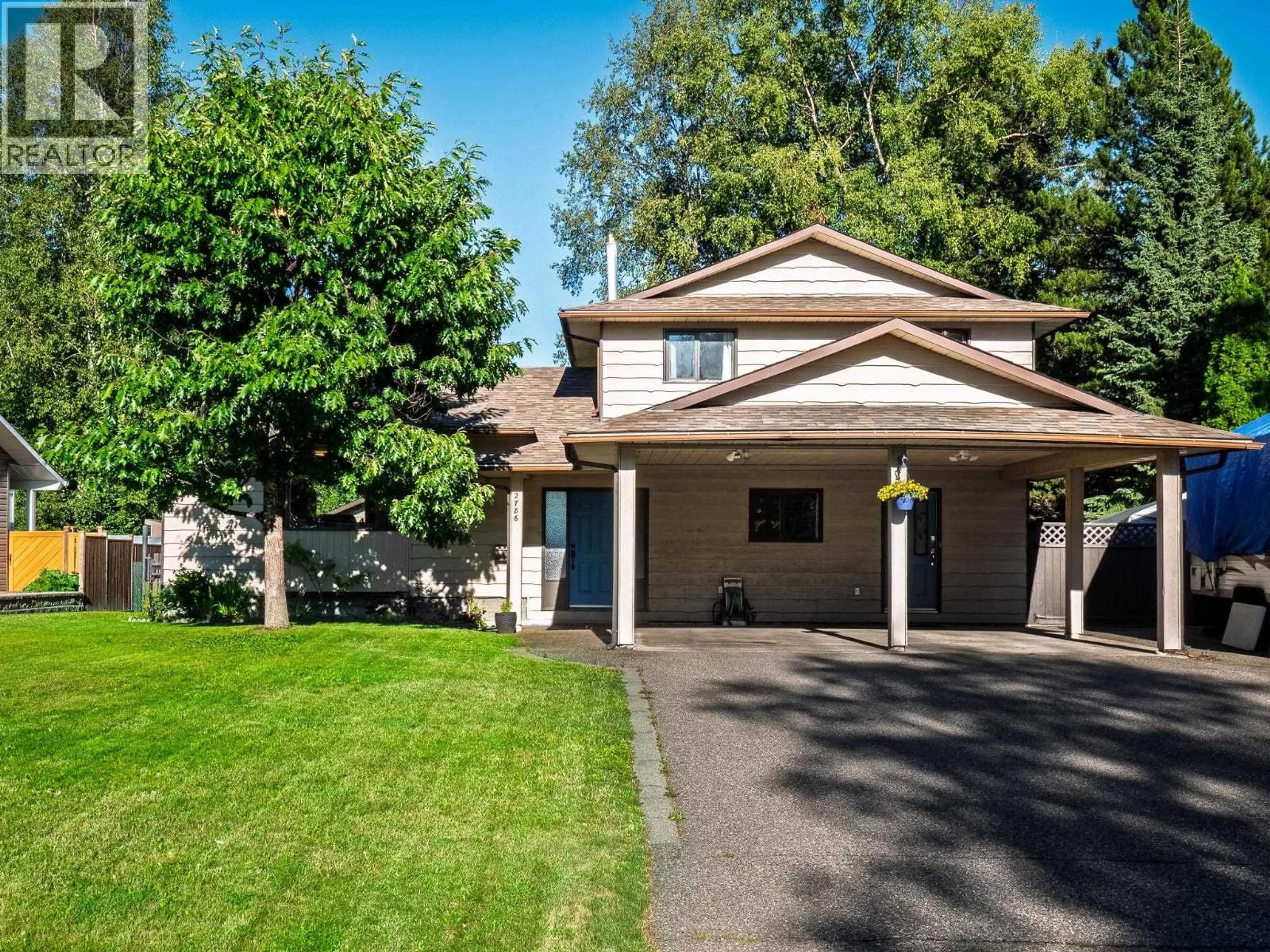 Home with vinyl exterior material, street for 2786 WILDWOOD CRESCENT, Prince George British Columbia V2K3Y3