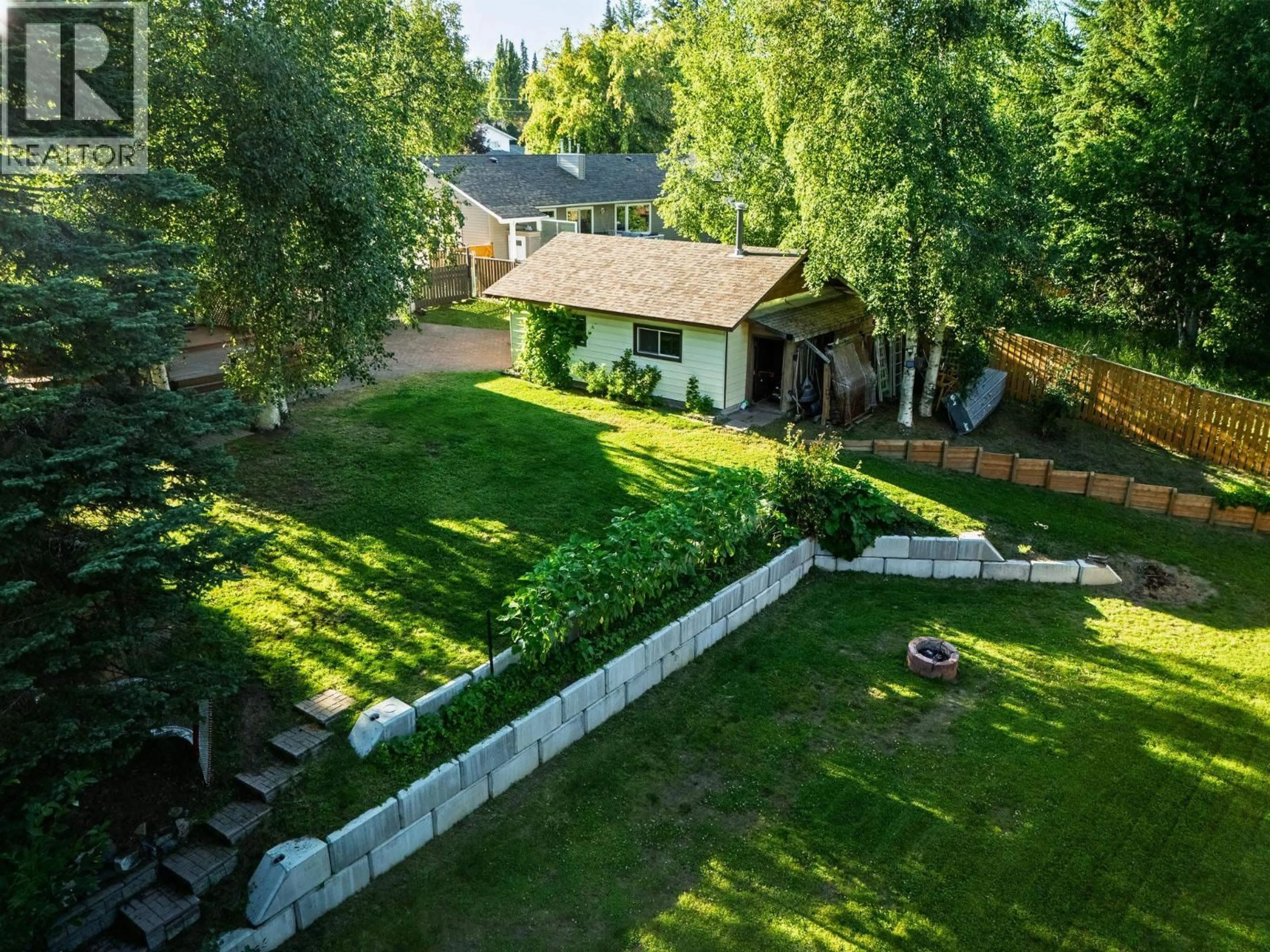 A pic from outside/outdoor area/front of a property/back of a property/a pic from drone, unknown for 2786 WILDWOOD CRESCENT, Prince George British Columbia V2K3Y3
