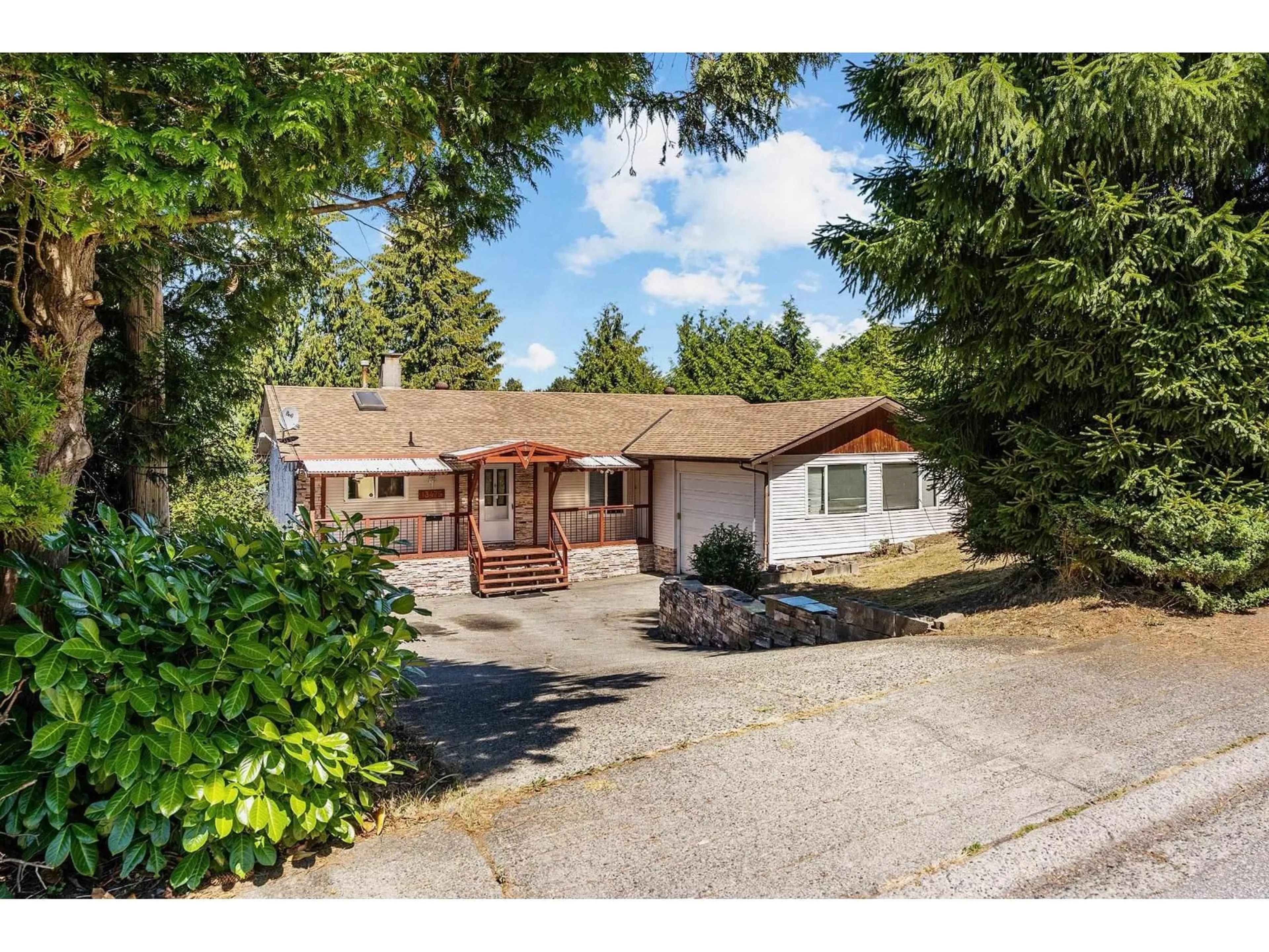 Unknown for 13475 113 AVENUE, Surrey British Columbia V3R6S9