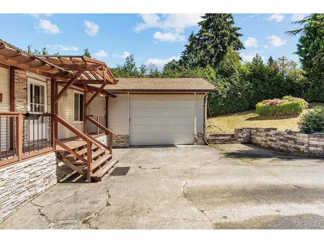 13475 113 AVENUE, Surrey 4