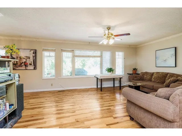13475 113 AVENUE, Surrey 5