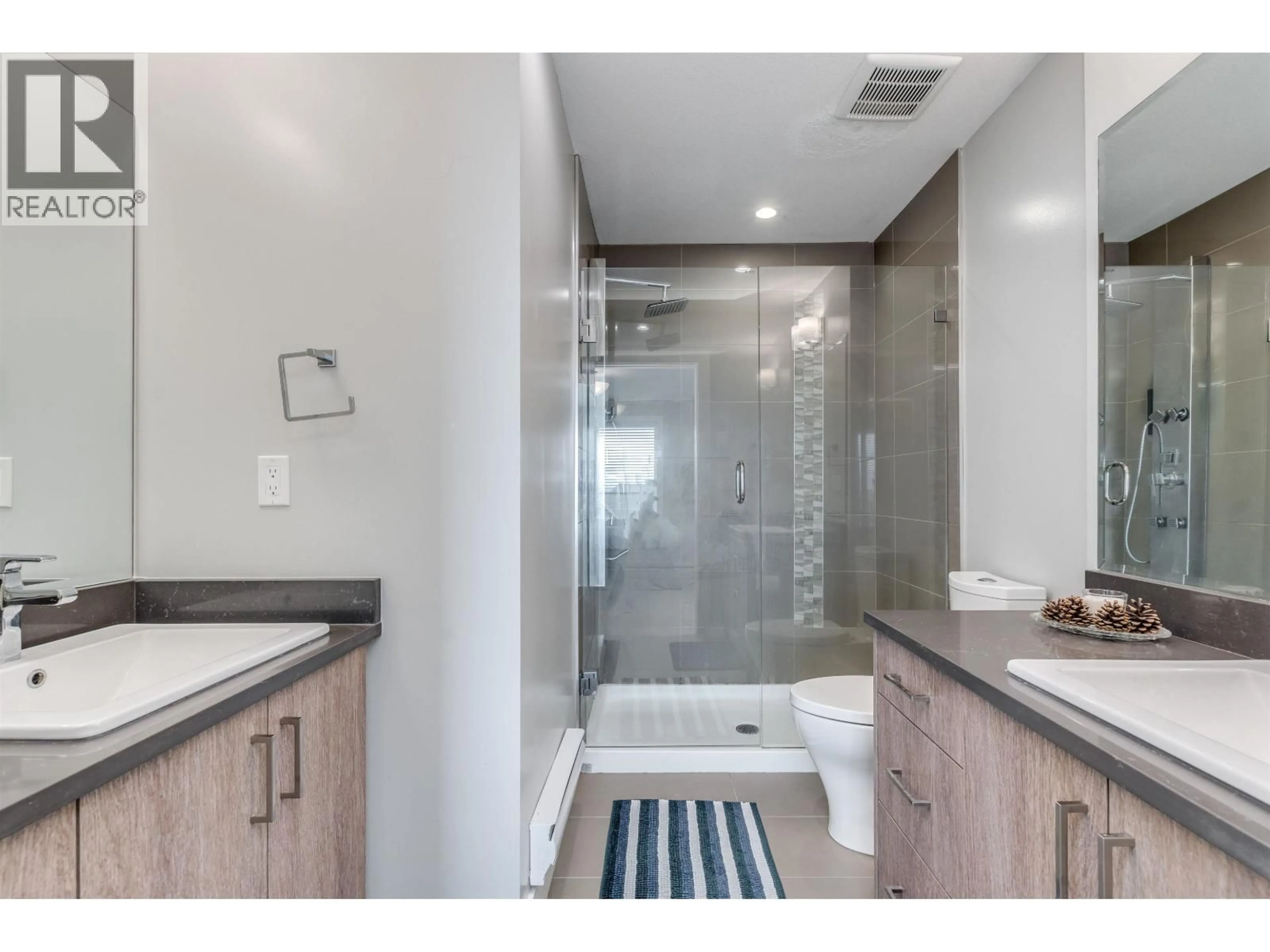 Contemporary bathroom, ceramic/tile floor for 107 - 3525 CHANDLER STREET, Coquitlam British Columbia V3E0L9