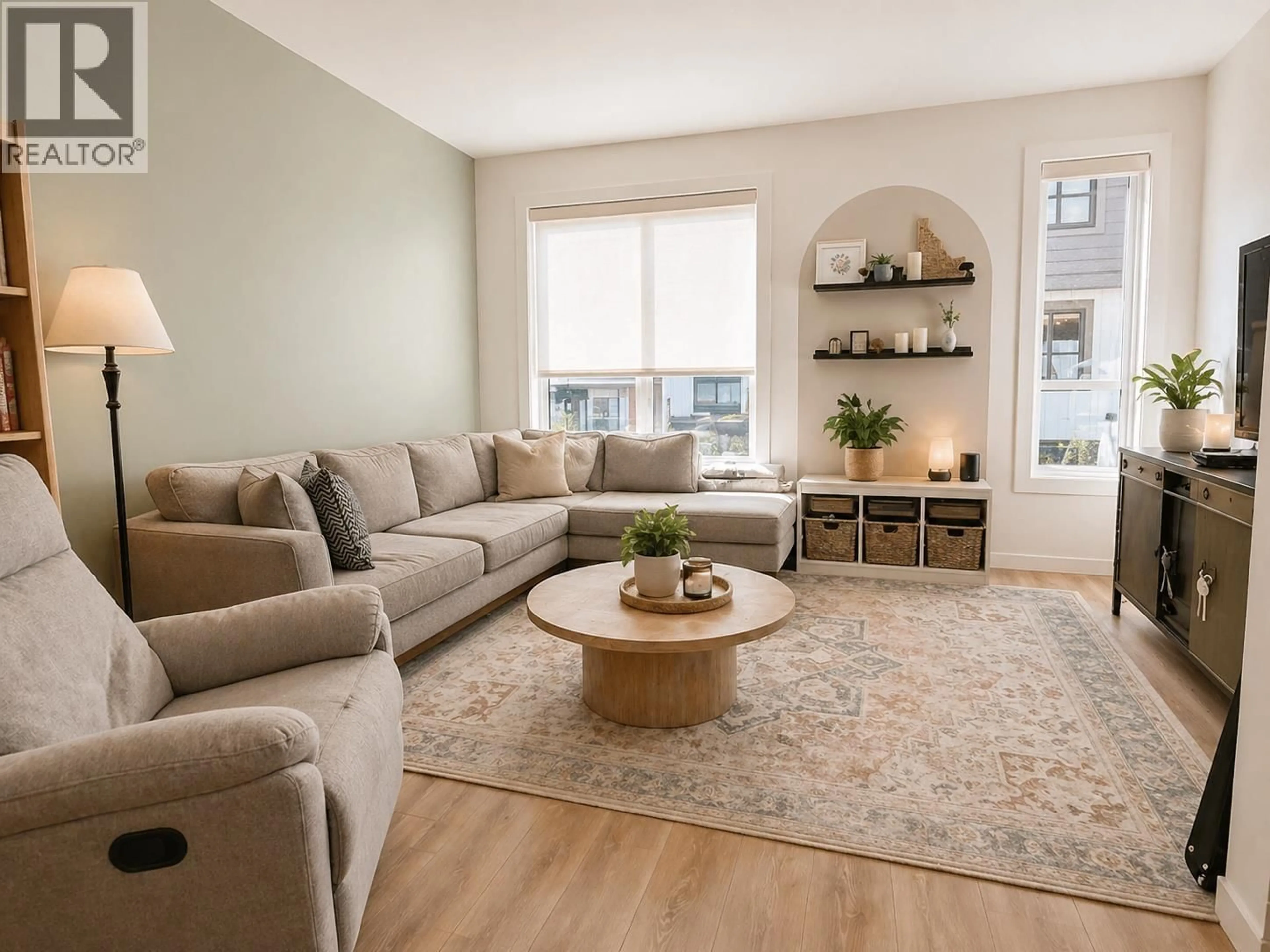 Living room with furniture, unknown for 60 - 39769 GOVERNMENT ROAD, Squamish British Columbia V8B0Z1