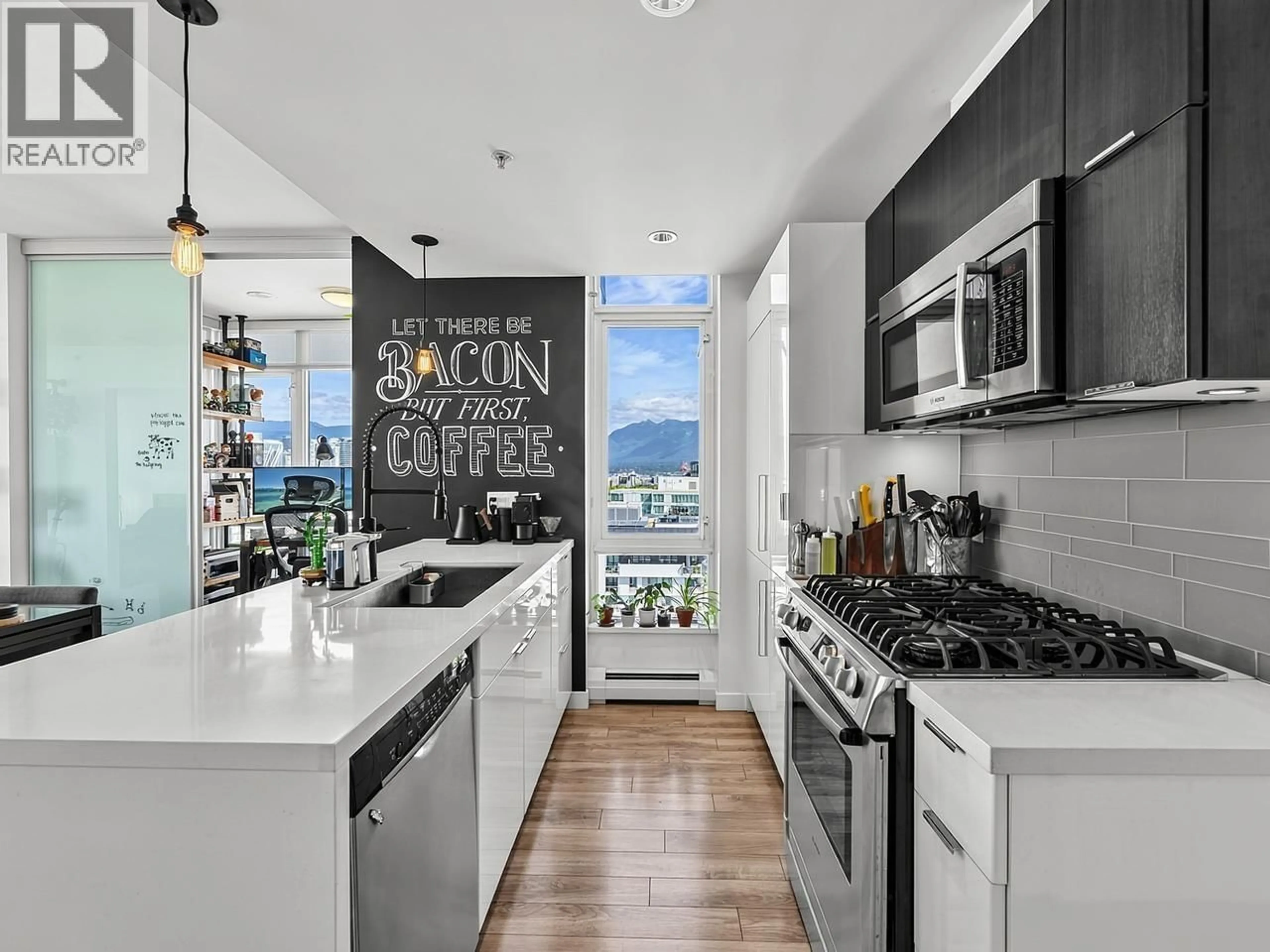 Open concept kitchen, unknown for 1902 - 1775 QUEBEC STREET, Vancouver British Columbia V5T0E3