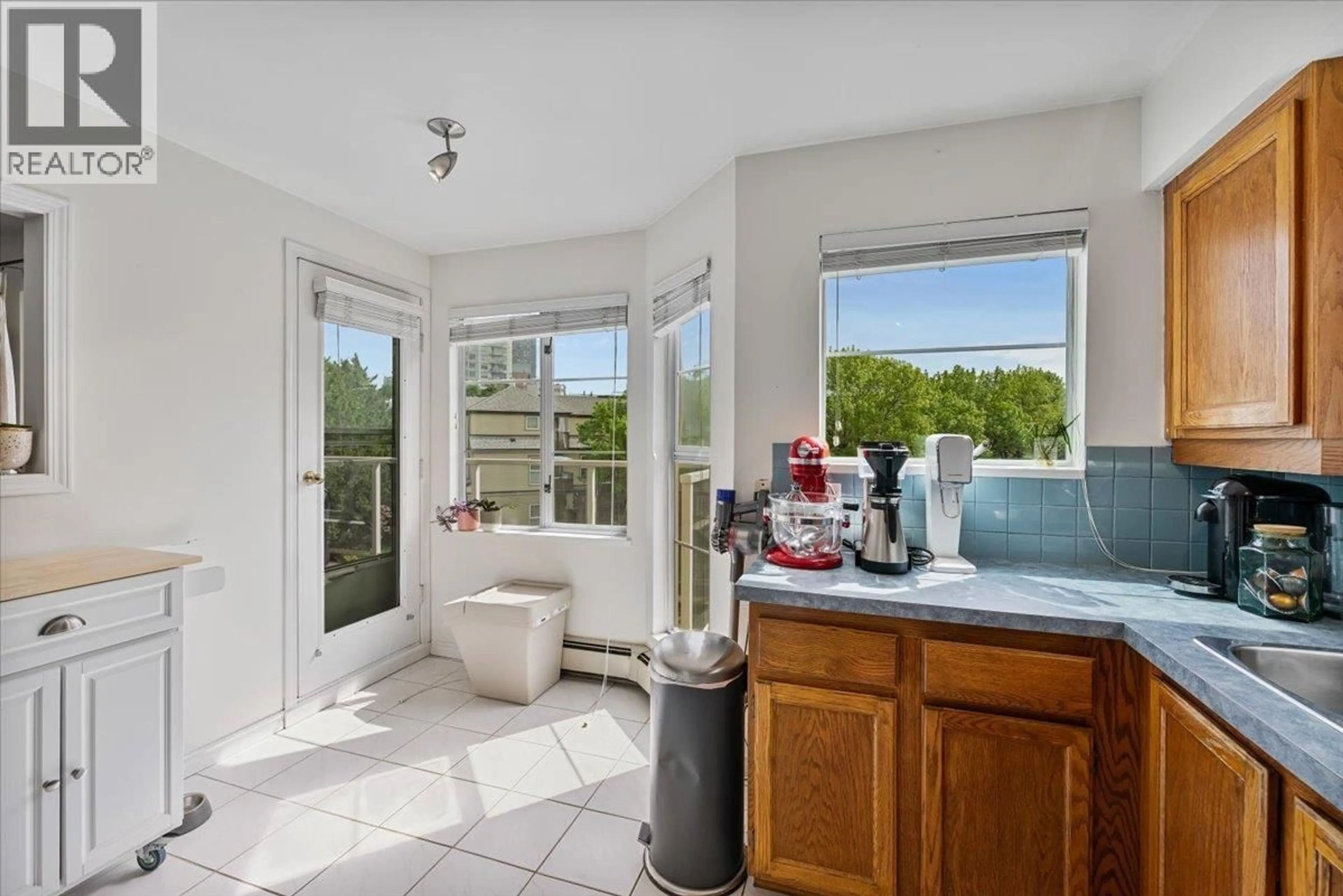 Unknown for 313 - 12 K DE K COURT, New Westminster British Columbia V3M6C5
