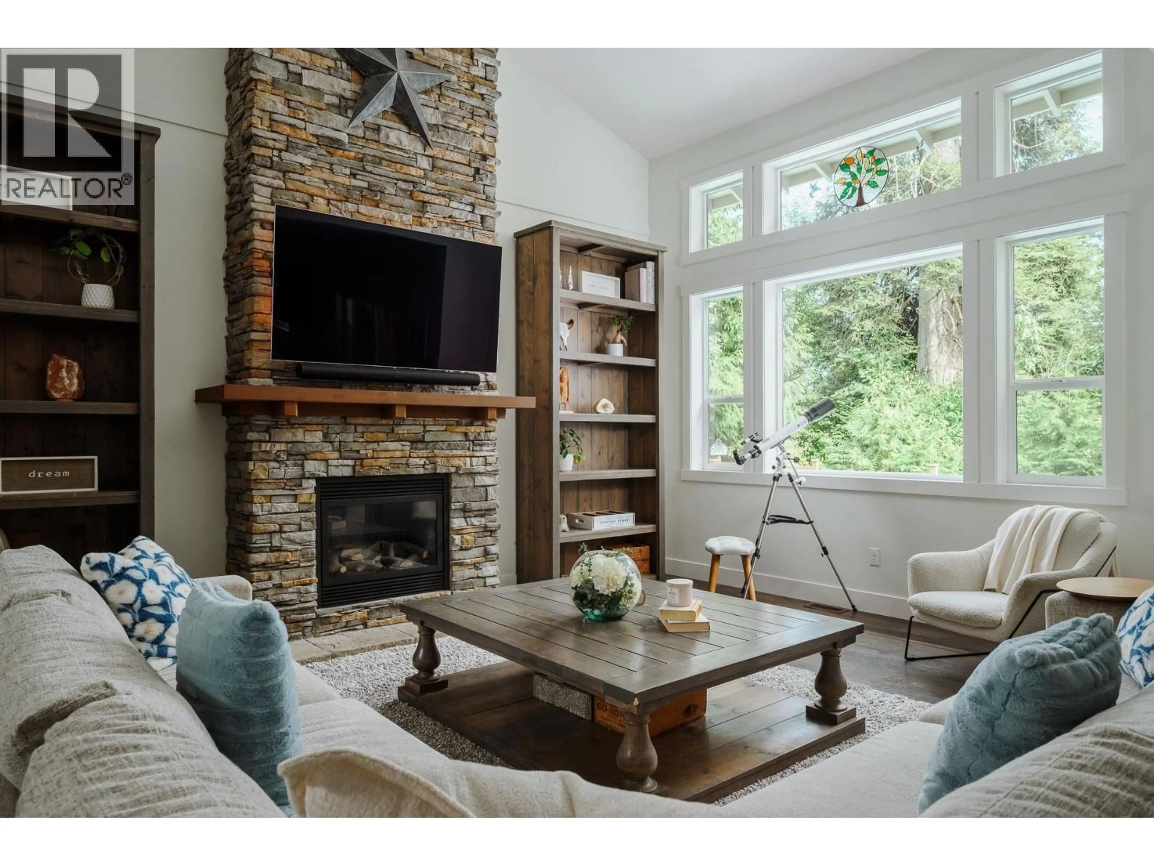 Living room with furniture, wood/laminate floor for 13478 229 LOOP, Maple Ridge British Columbia V4R0E5