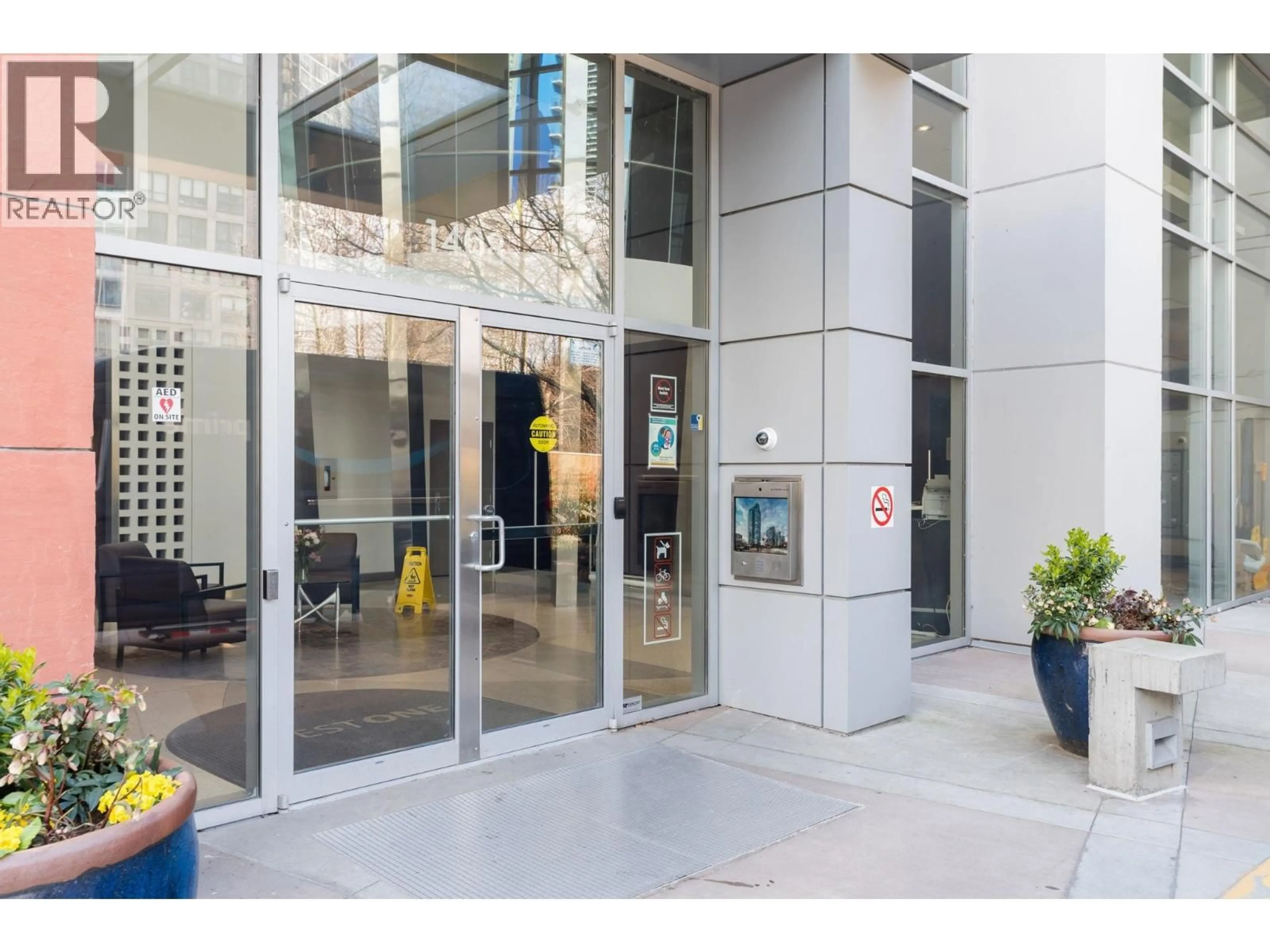 Indoor foyer for 908 - 1408 STRATHMORE MEWS, Vancouver British Columbia V6Z3A9