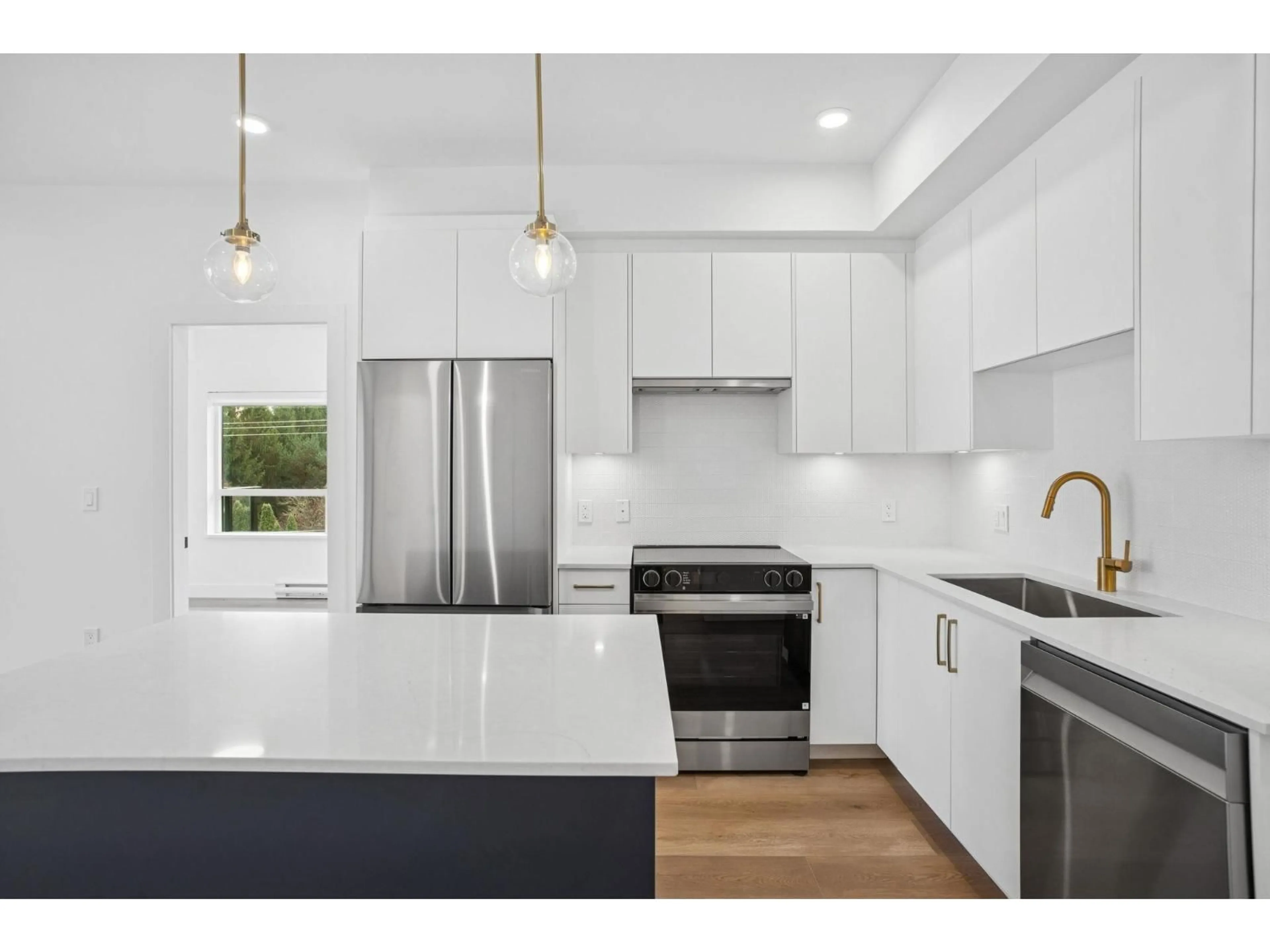 Open concept kitchen, unknown for 305 - 20286 72B AVENUE, Langley British Columbia V2Y1T2