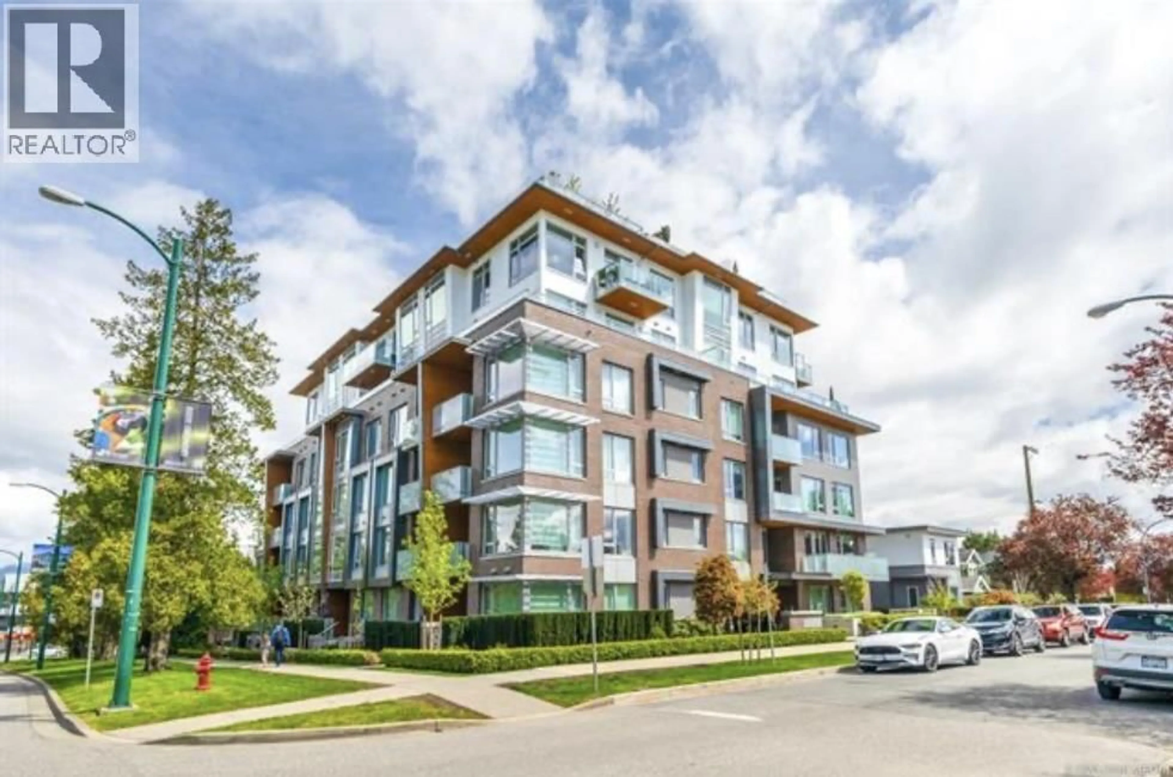 Unknown for 487 26TH AVENUE, Vancouver British Columbia V5Y0M8
