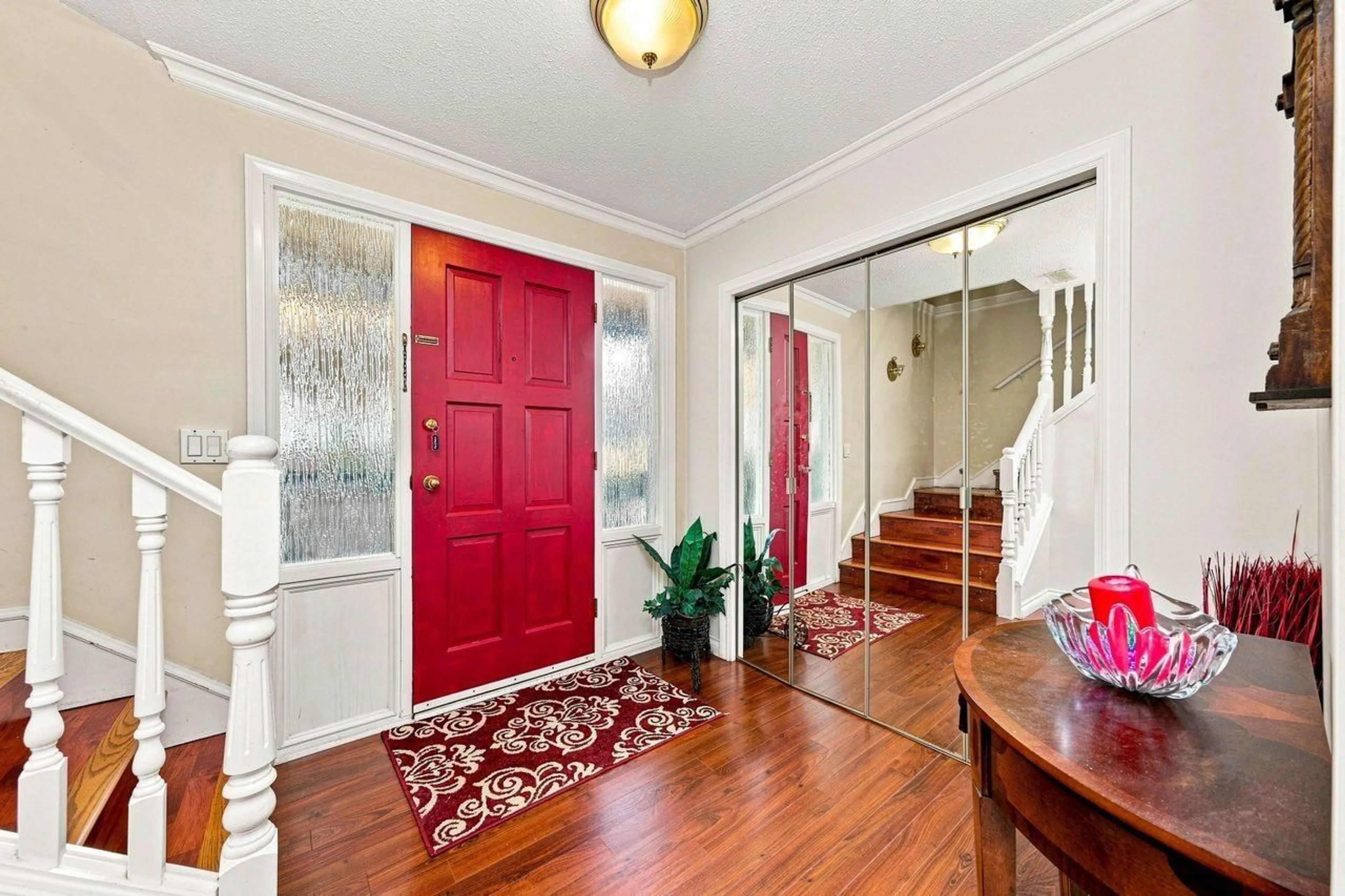 Indoor entryway for 9146 118 STREET, Delta British Columbia V4C6J1