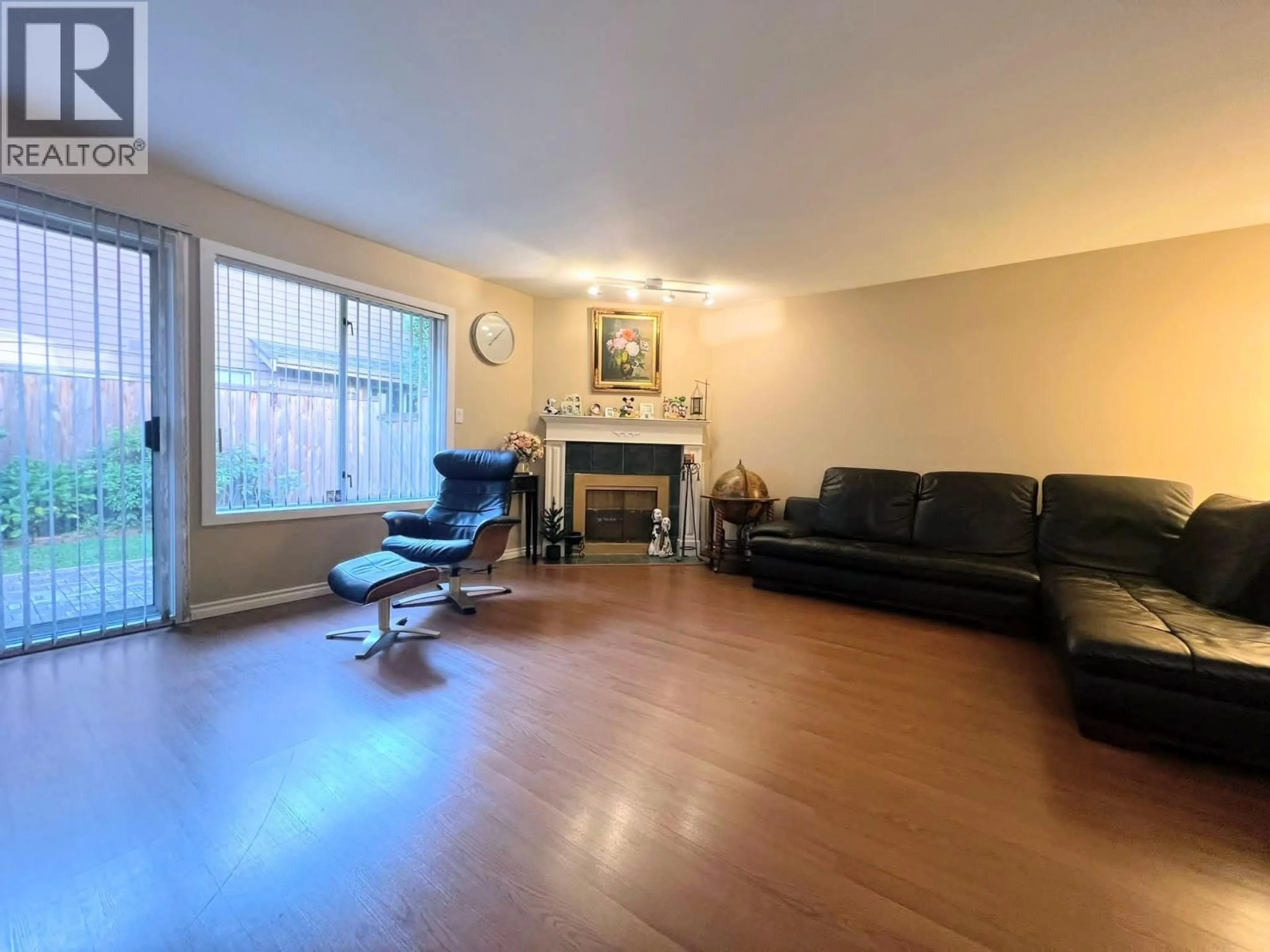Living room with furniture, unknown for 2 - 8411 SAUNDERS ROAD, Richmond British Columbia V7A2A6