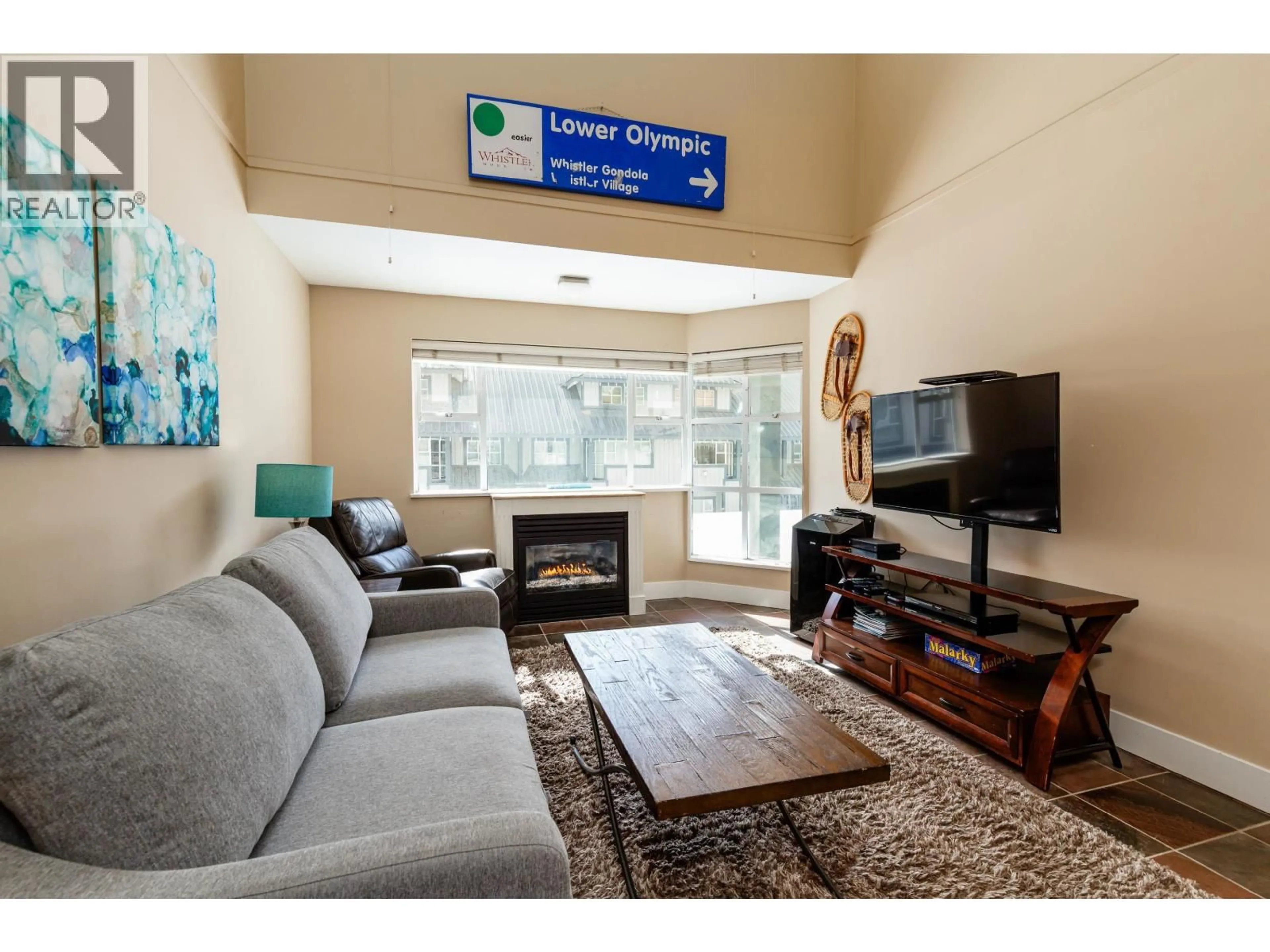 Living room with furniture, unknown for 339 - 4573 CHATEAU BOULEVARD, Whistler British Columbia V8E0Z5