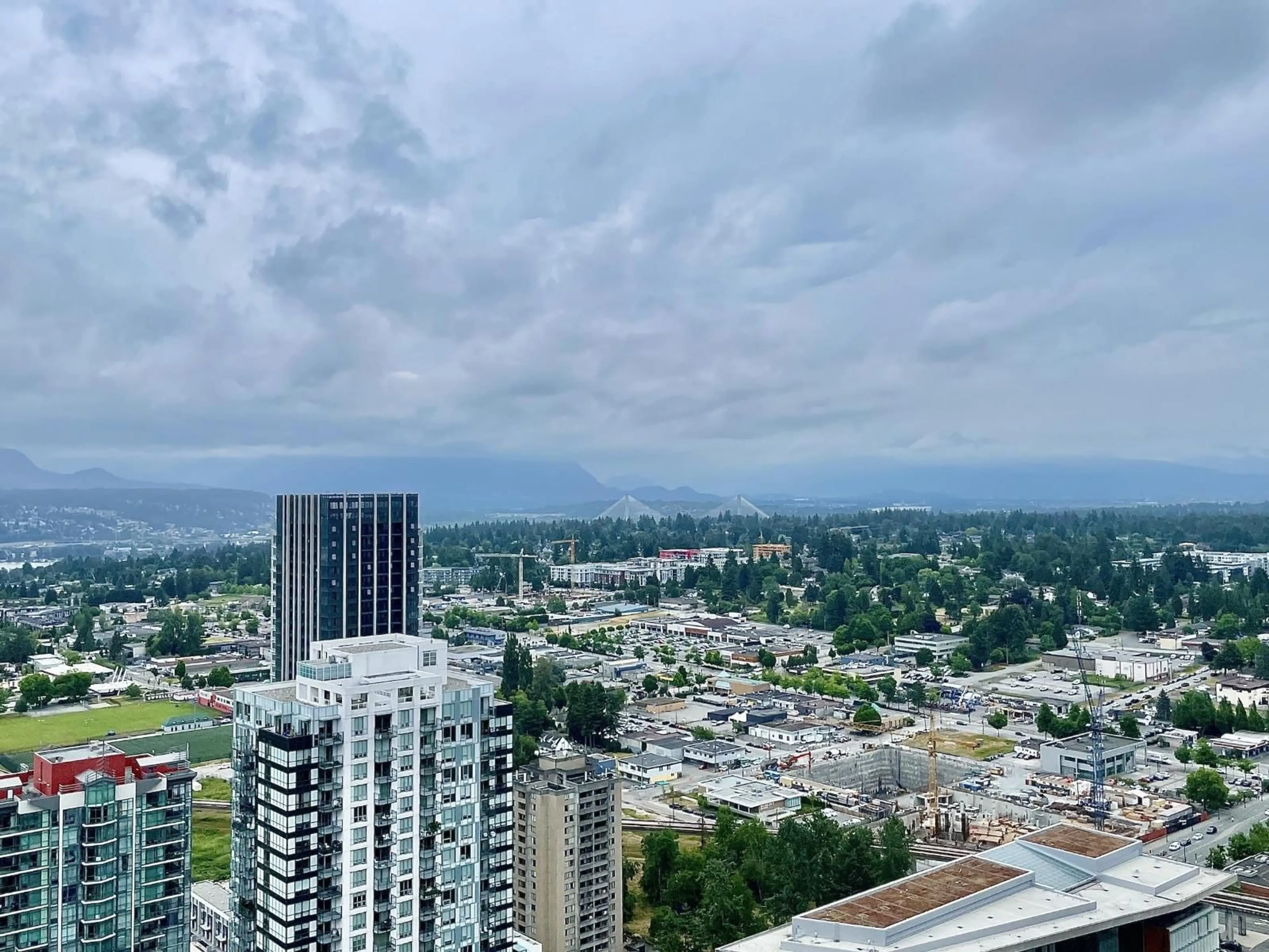 A pic of a room for 3706 - 13350 CENTRAL AVENUE, Surrey British Columbia V3T0S1