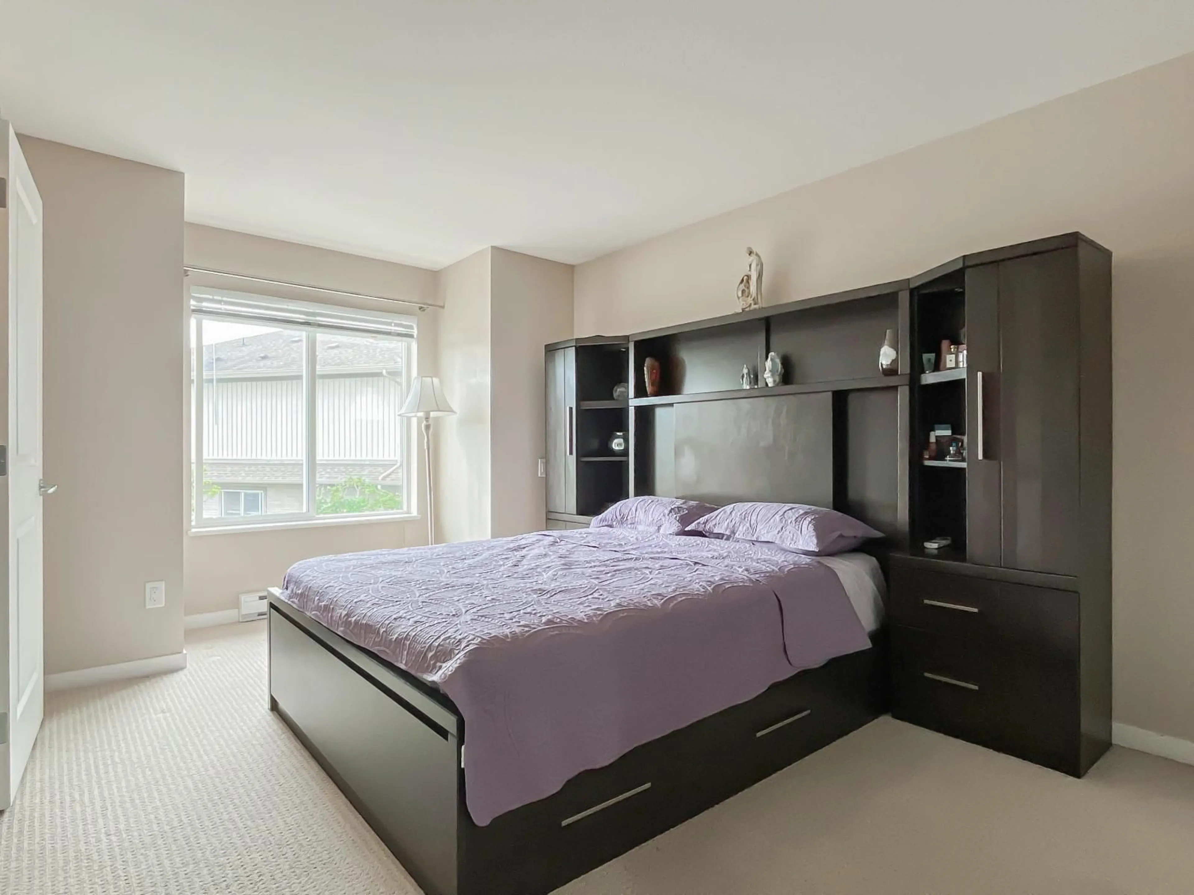 Bedroom with bed, unknown for 191 - 18701 66 AVENUE, Surrey British Columbia V3S4P3