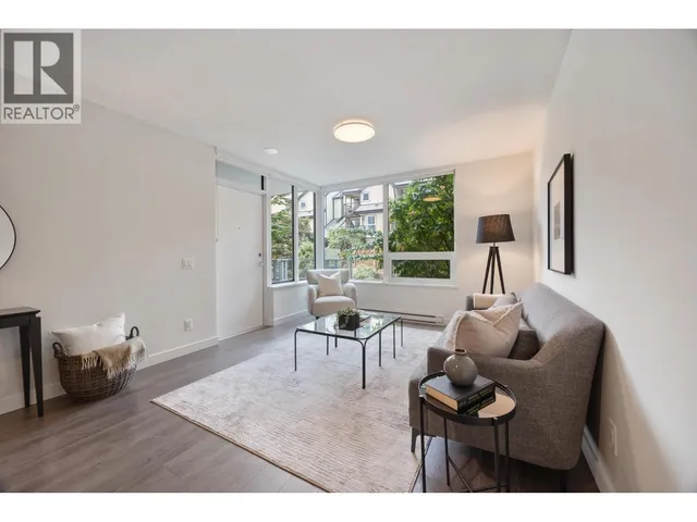 TH2 - 988 QUAYSIDE DRIVE, New Westminster 2