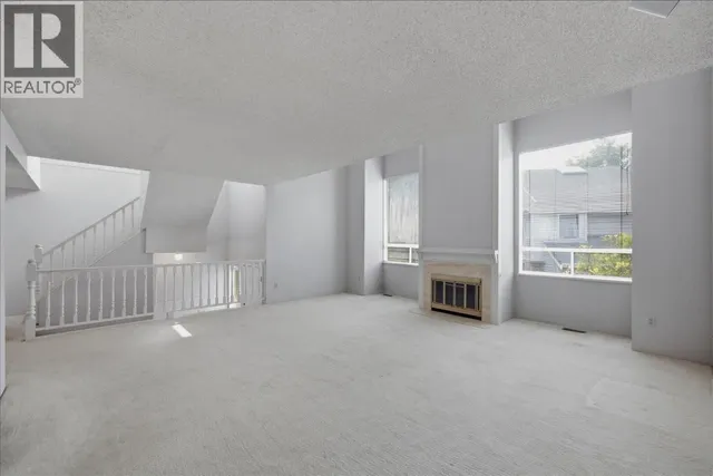 3661 HANDEL AVENUE, Vancouver 4